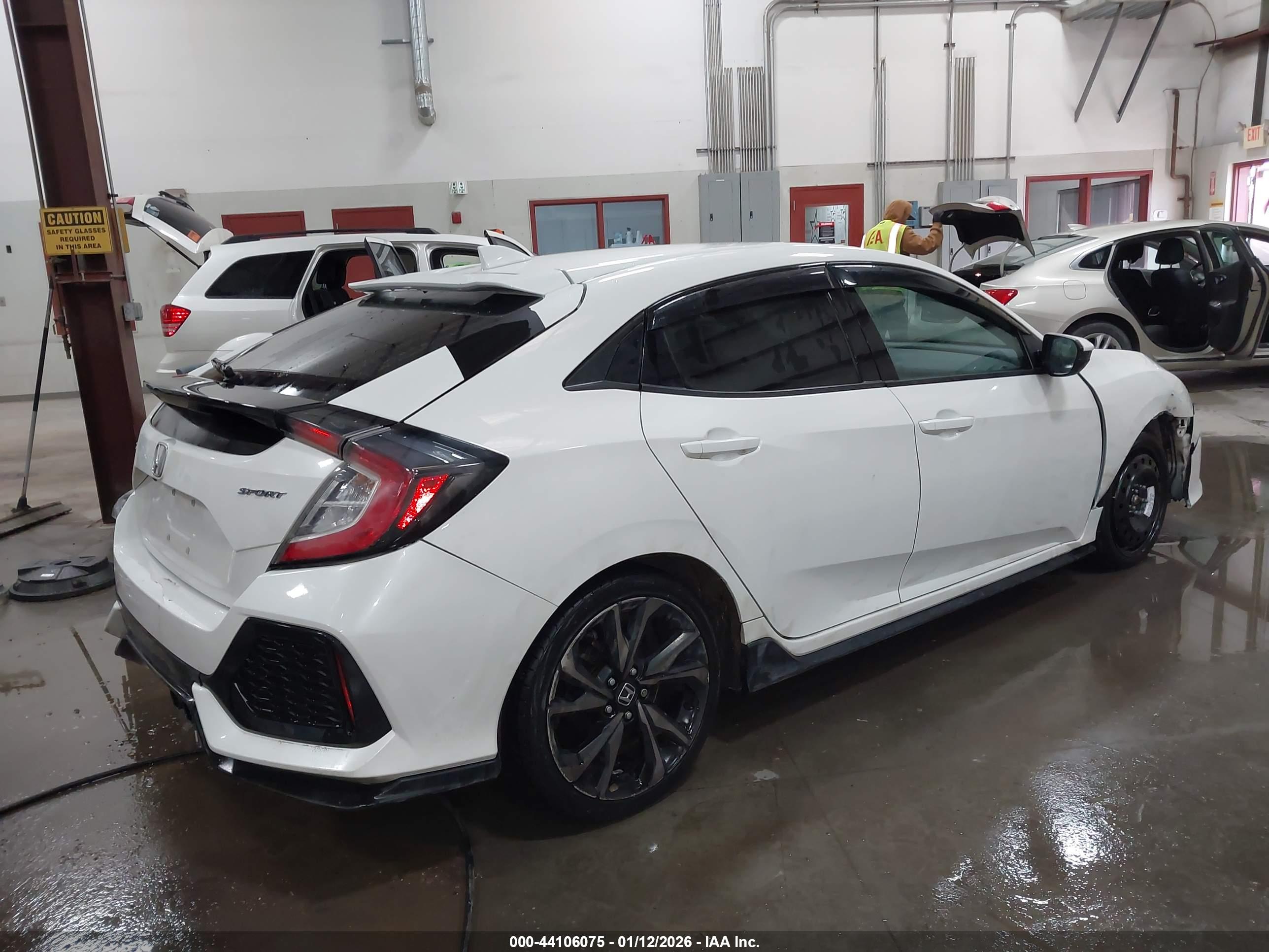 HONDA CIVIC image 4