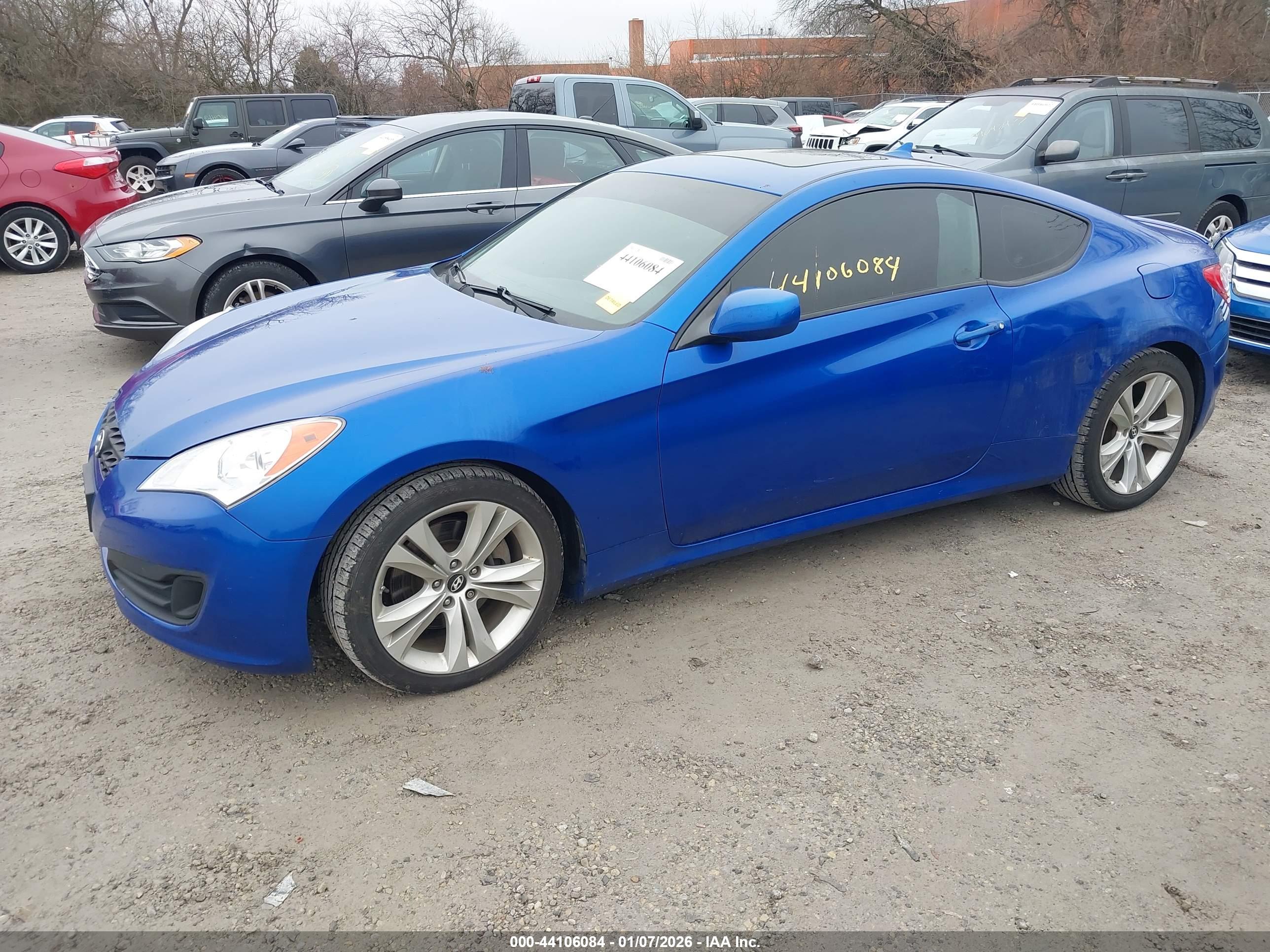 HYUNDAI GENESIS image 2