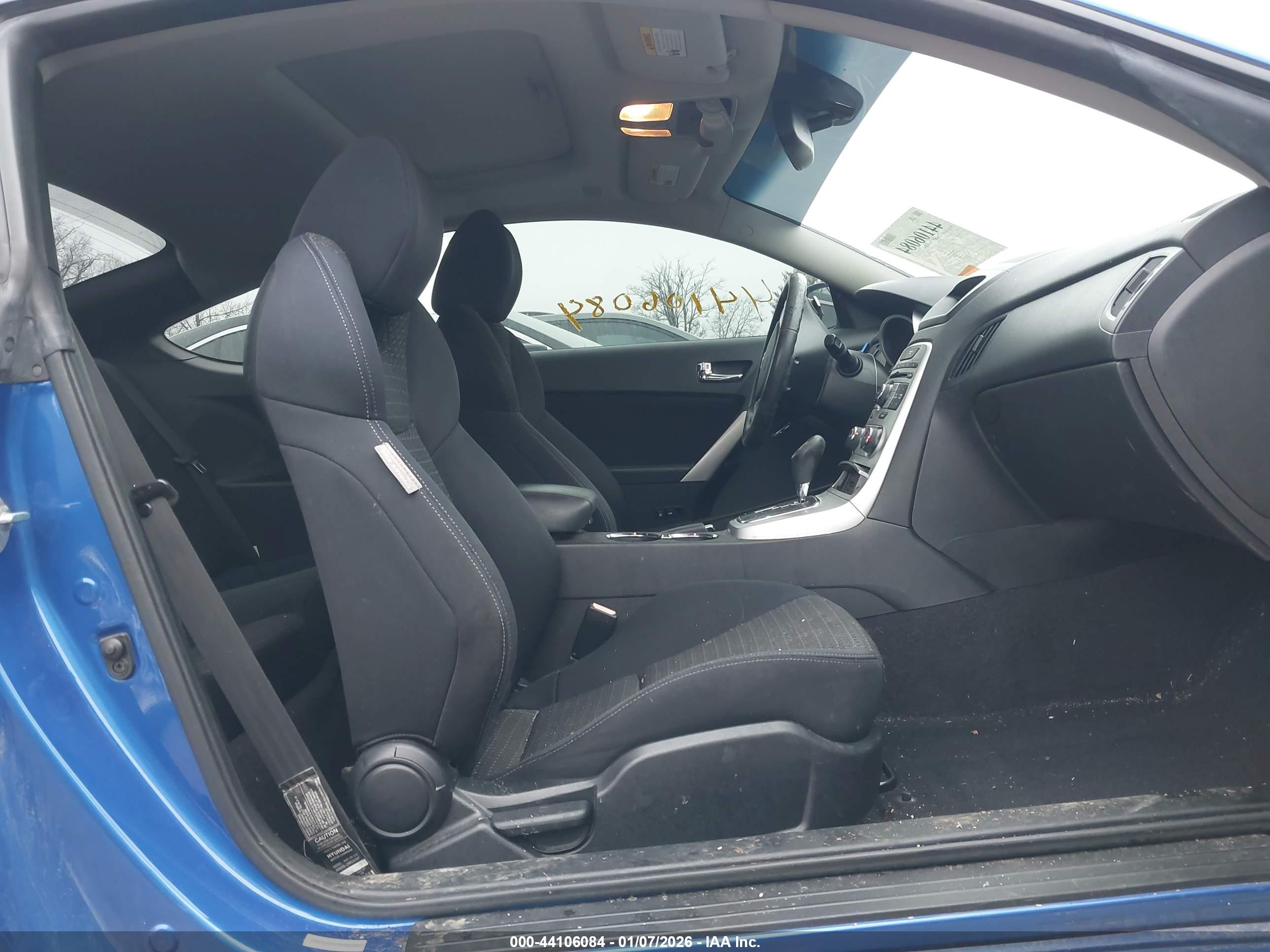 HYUNDAI GENESIS image 5