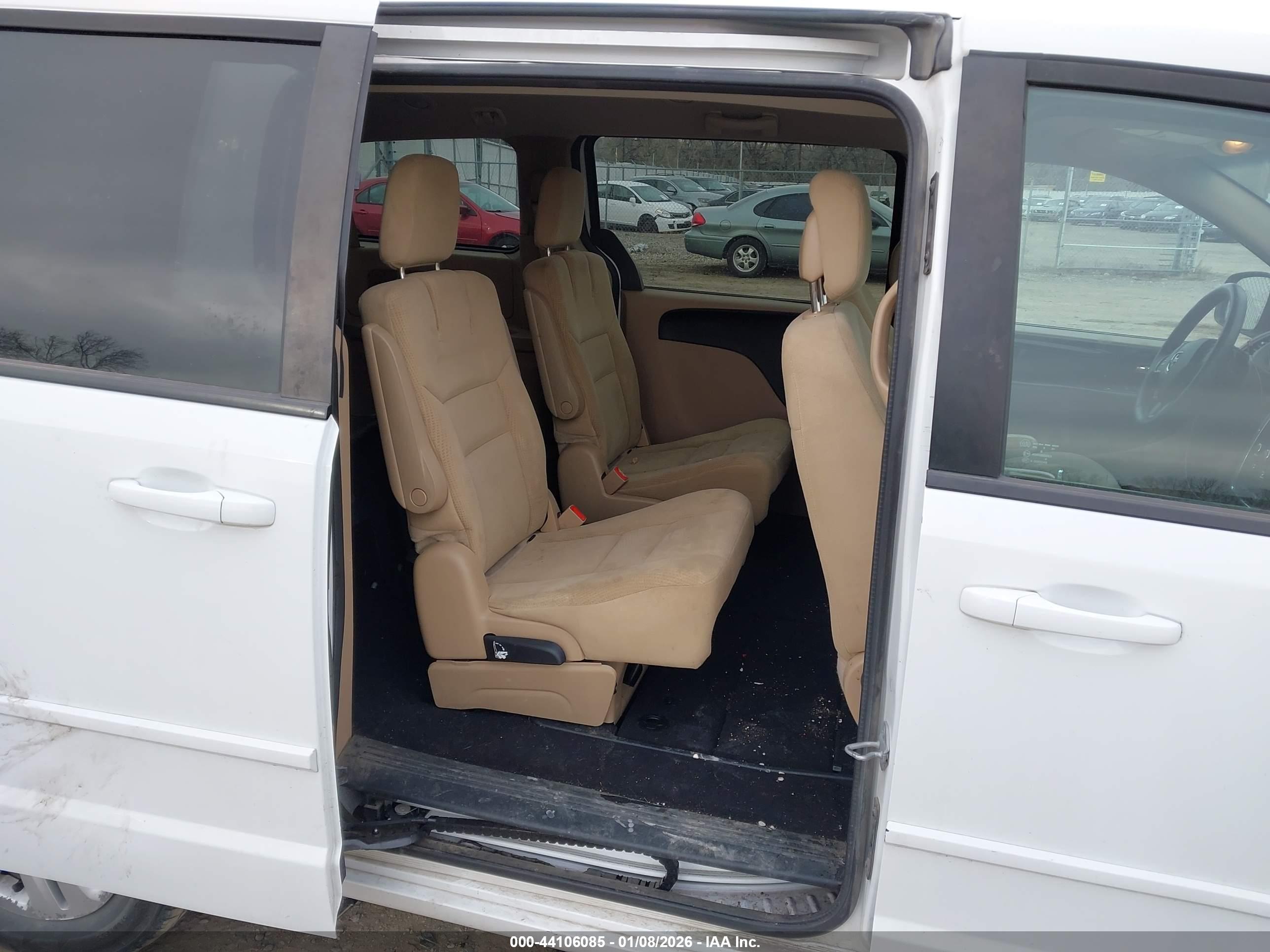 DODGE GRAND image 8