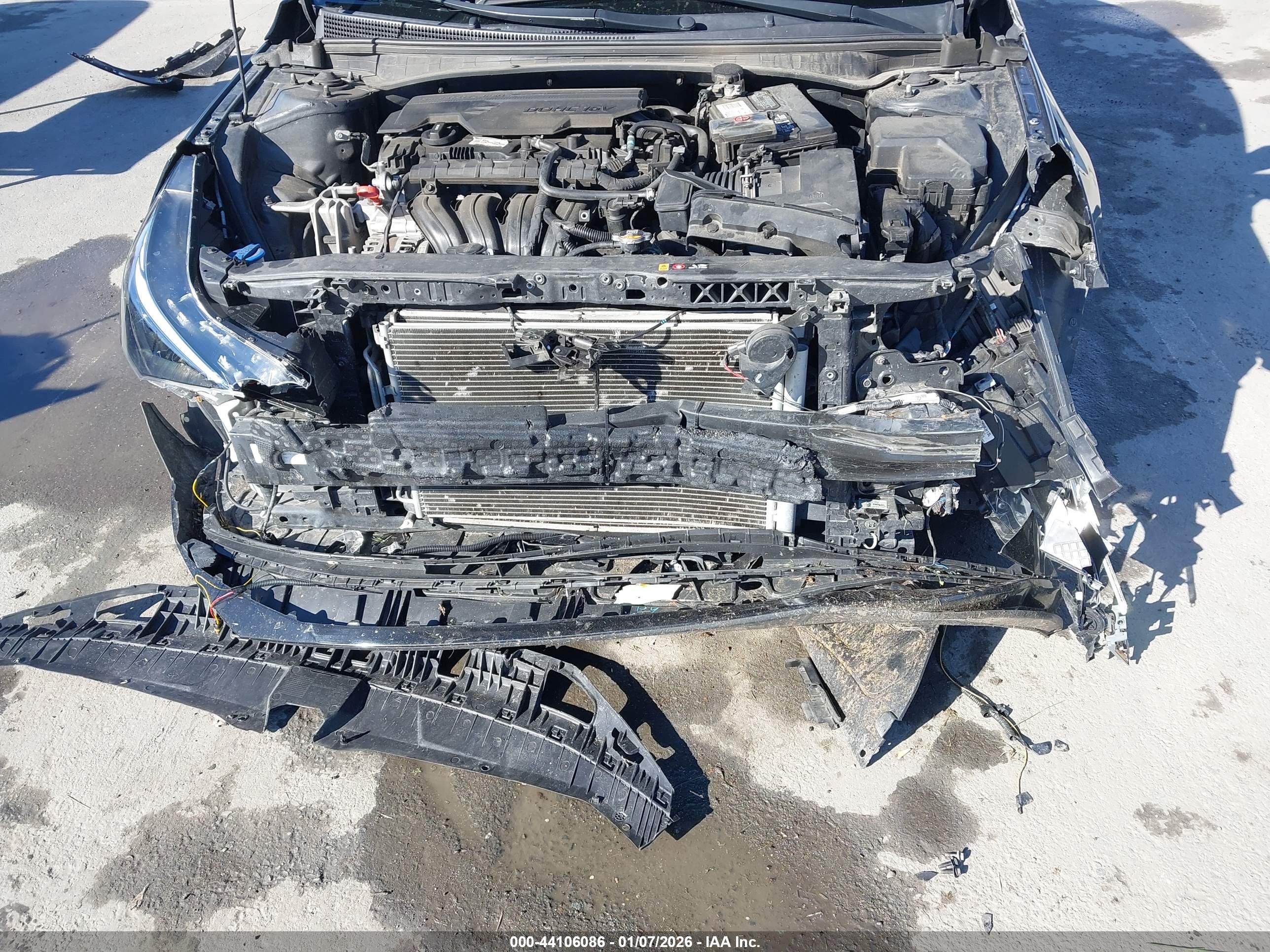 HYUNDAI ELANTRA image 6