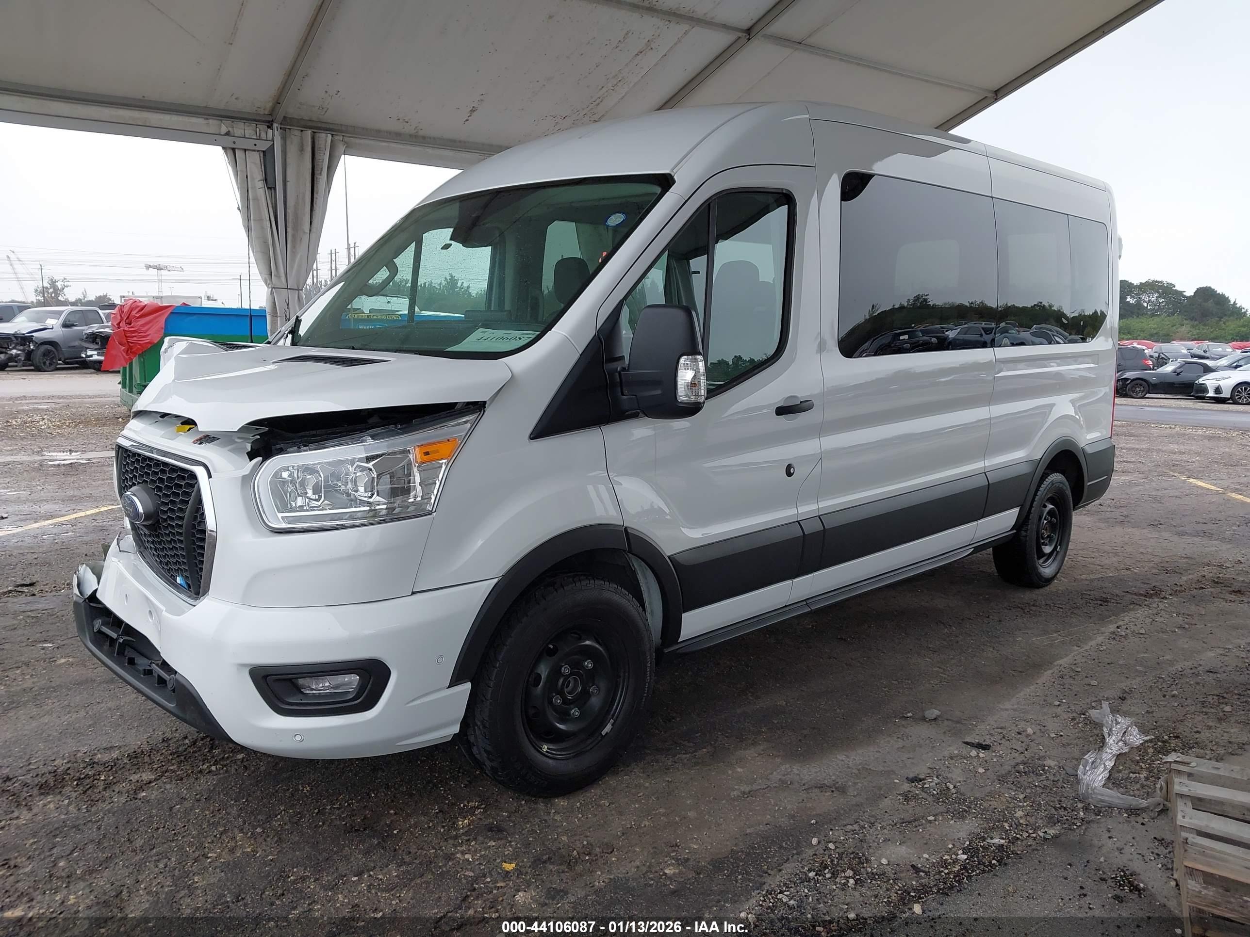 FORD TRANSIT-350 image 2