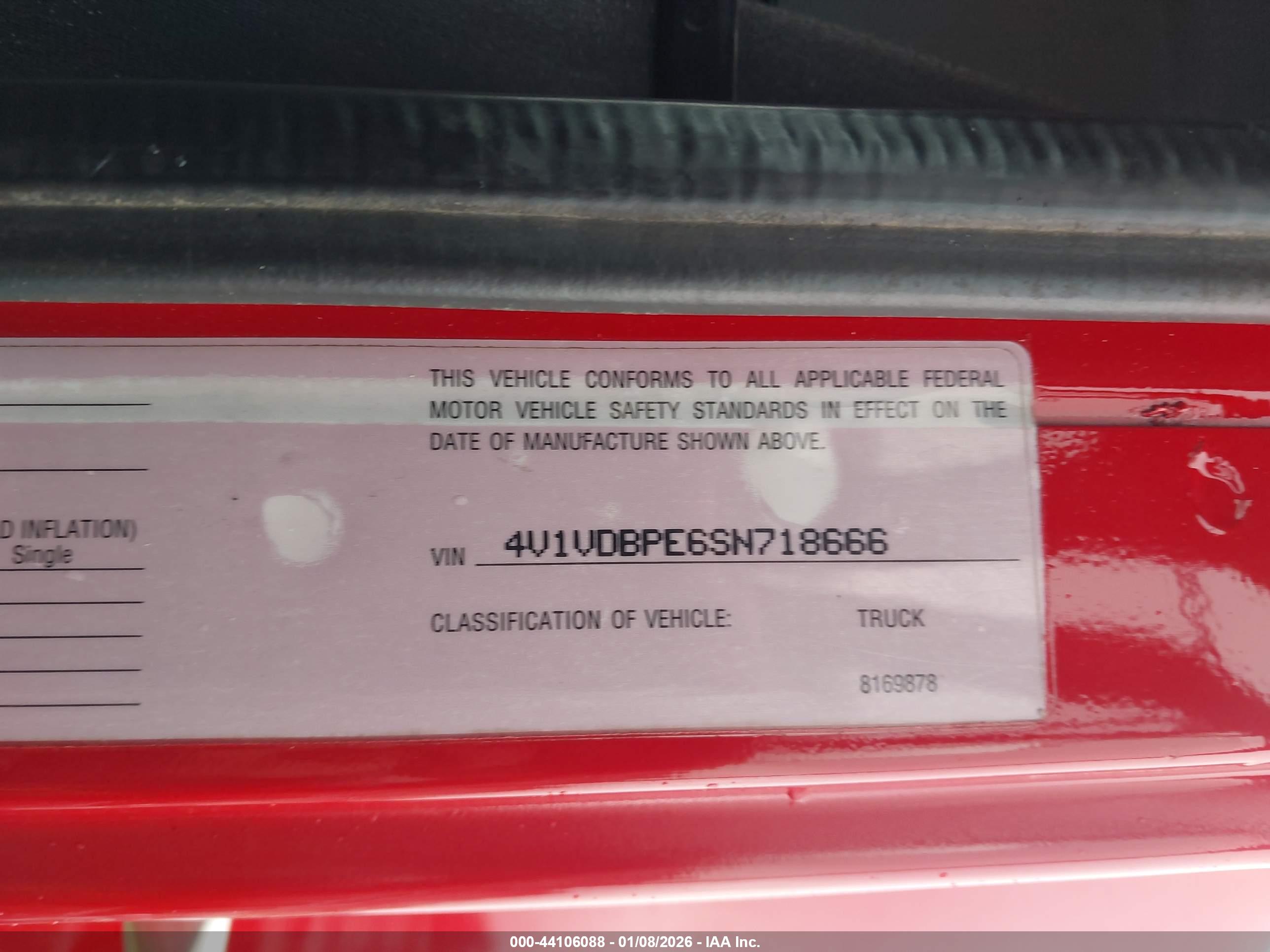 WHITE/GMC AERO image 9