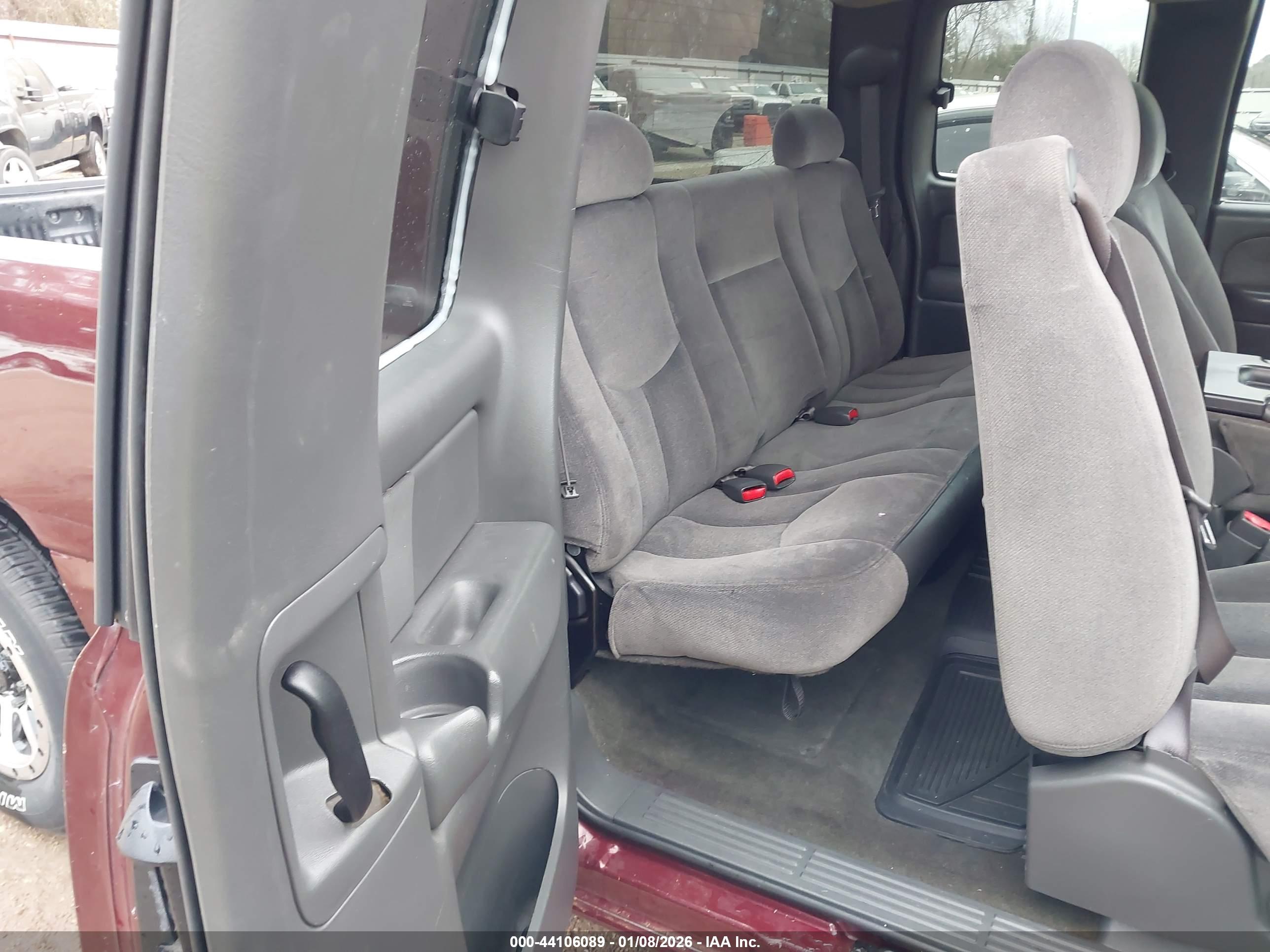 GMC SIERRA image 8
