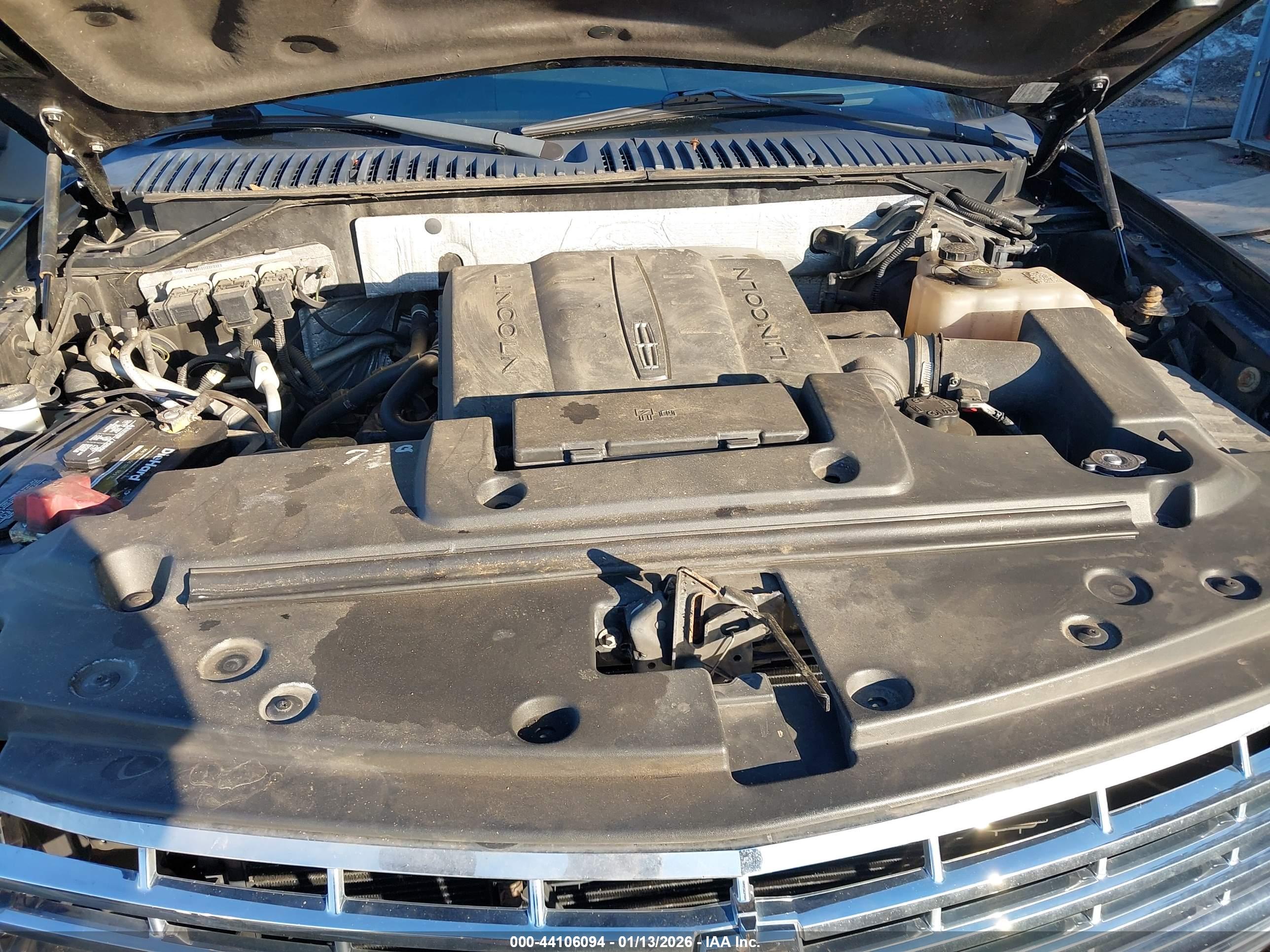 LINCOLN NAVIGATOR image 10
