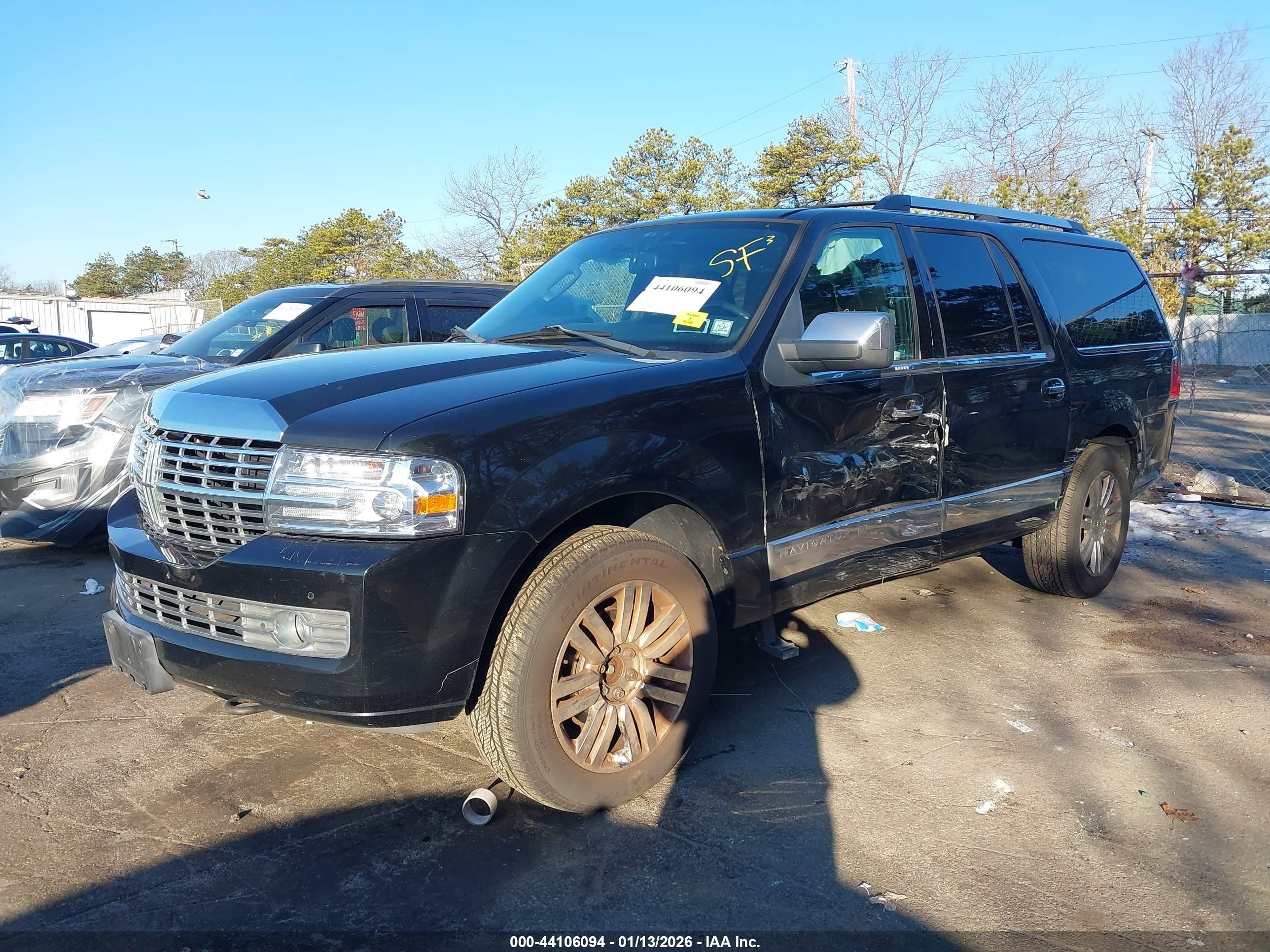 LINCOLN NAVIGATOR image 2