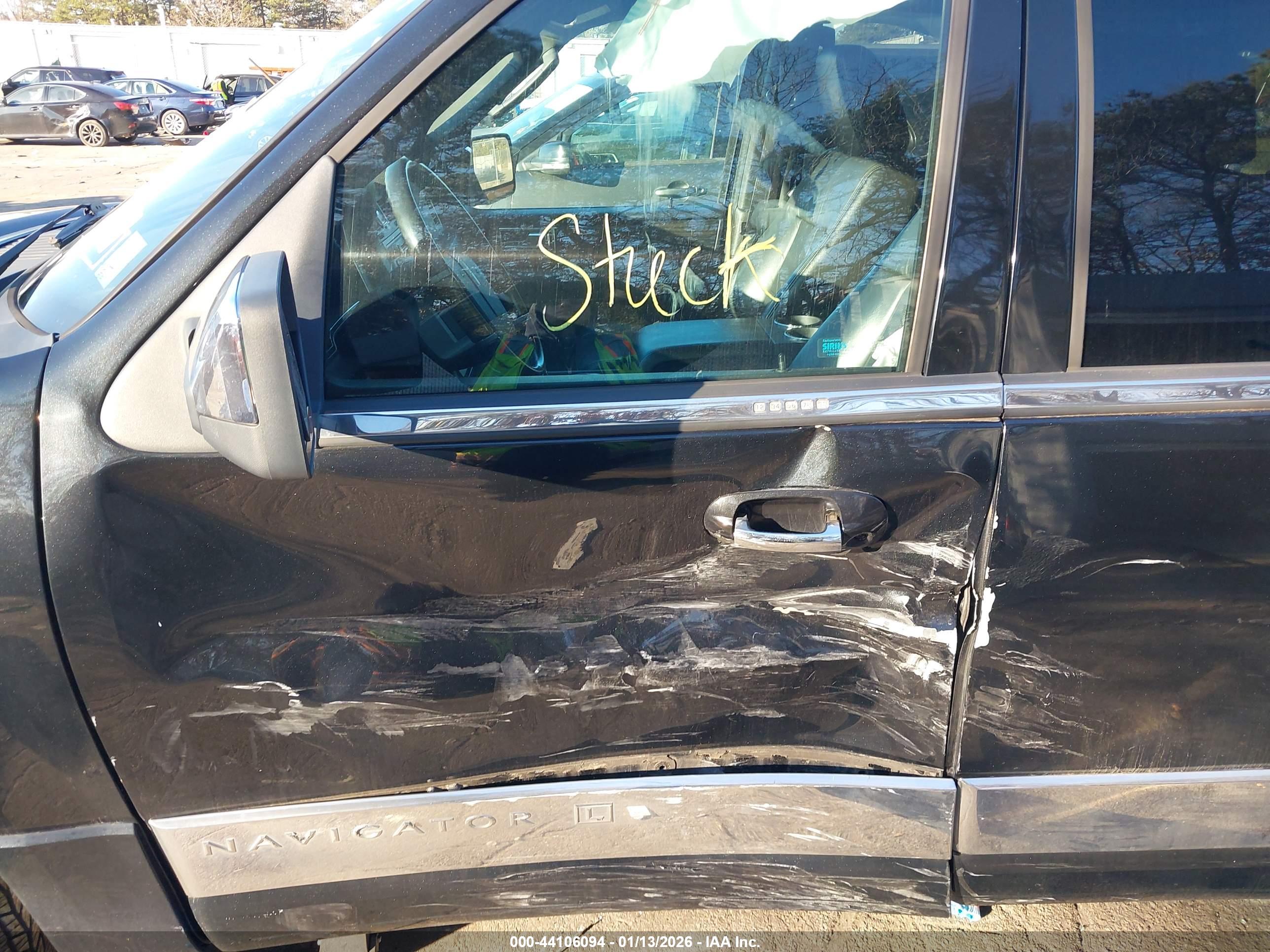 LINCOLN NAVIGATOR image 6