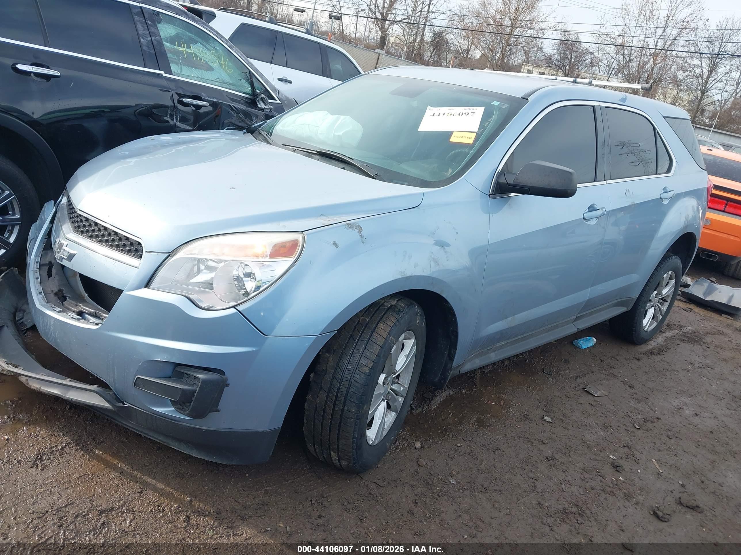 CHEVROLET EQUINOX image 2