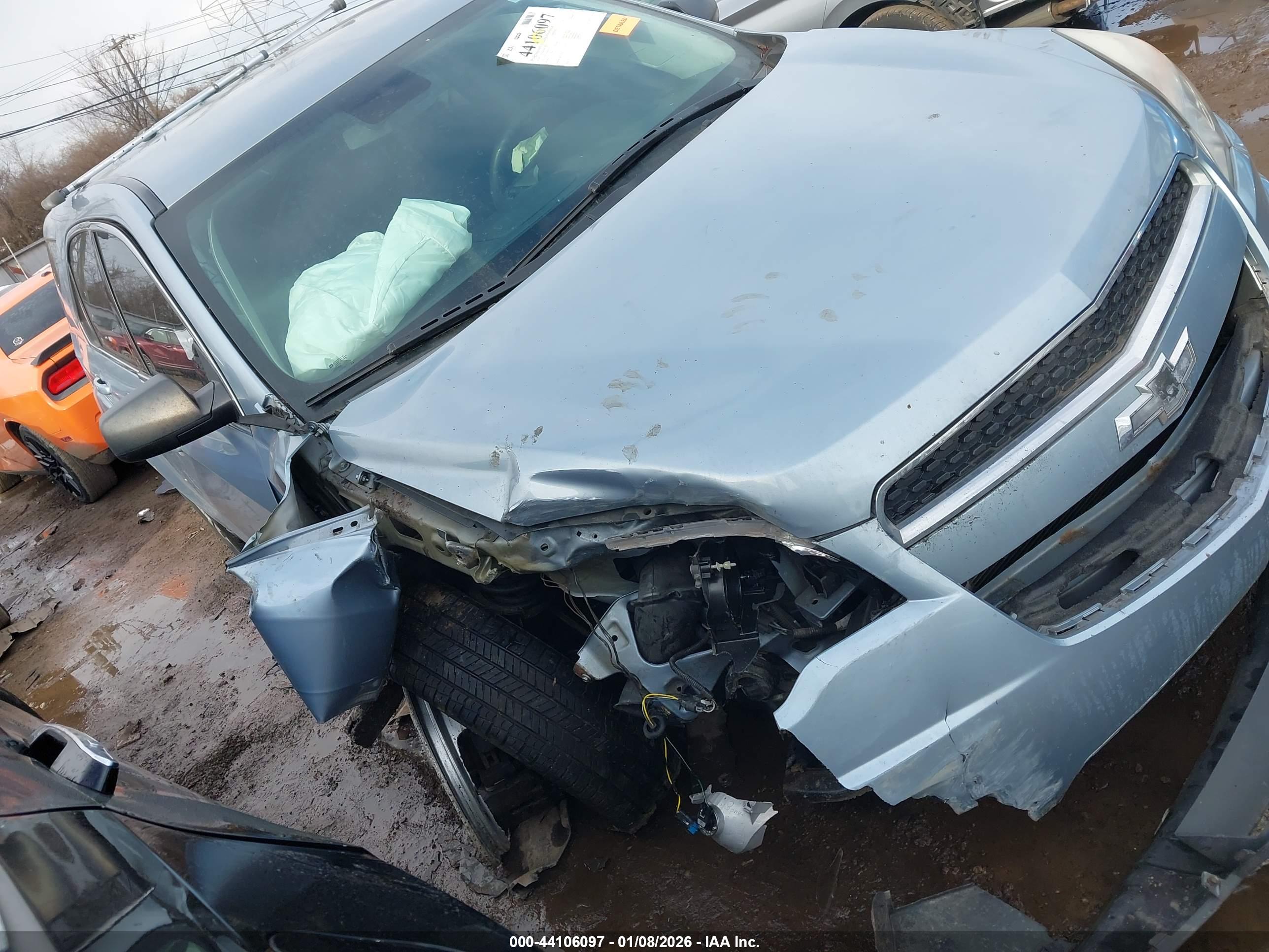 CHEVROLET EQUINOX image 6