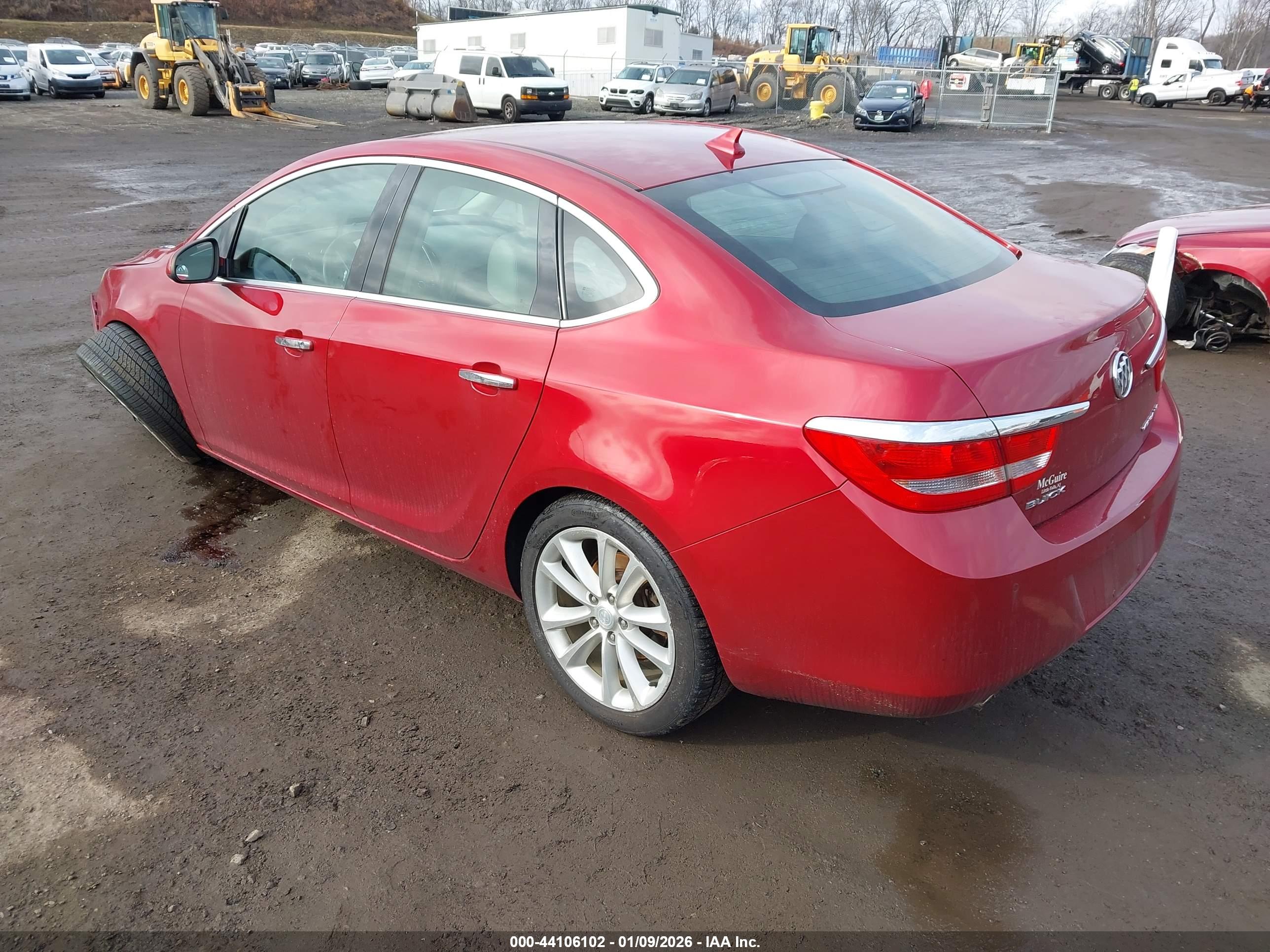 BUICK VERANO image 3