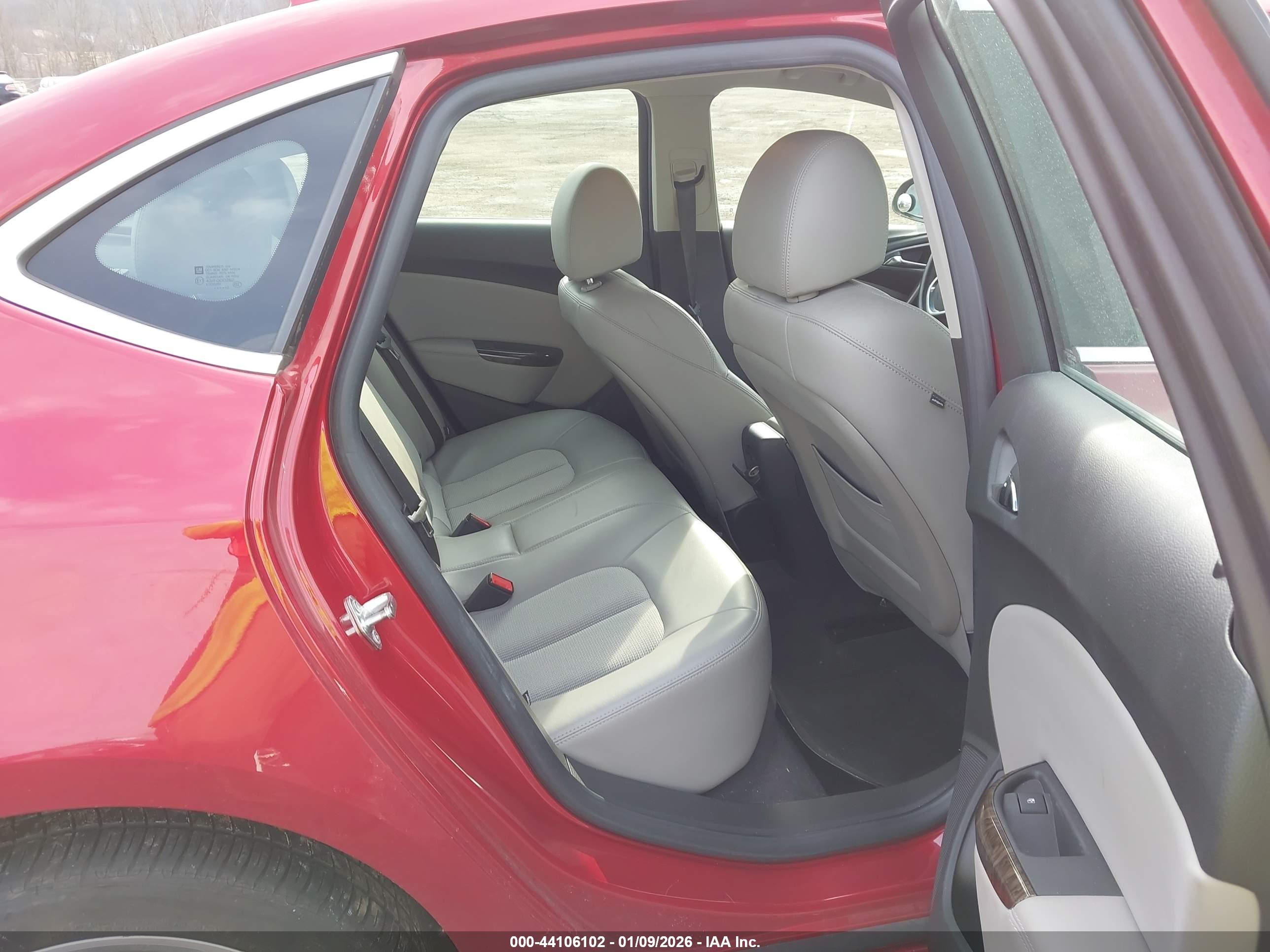 BUICK VERANO image 8