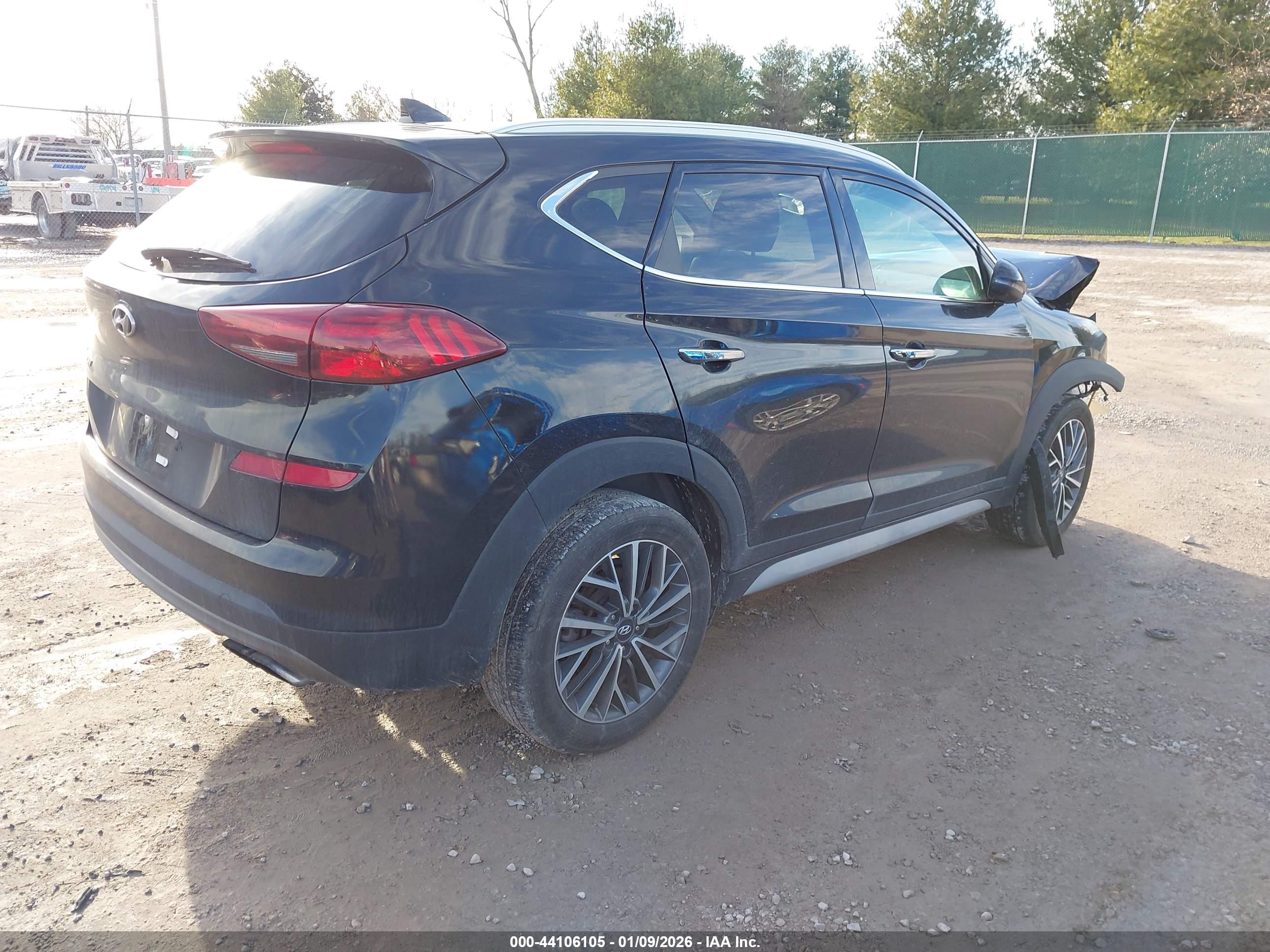 HYUNDAI TUCSON image 4
