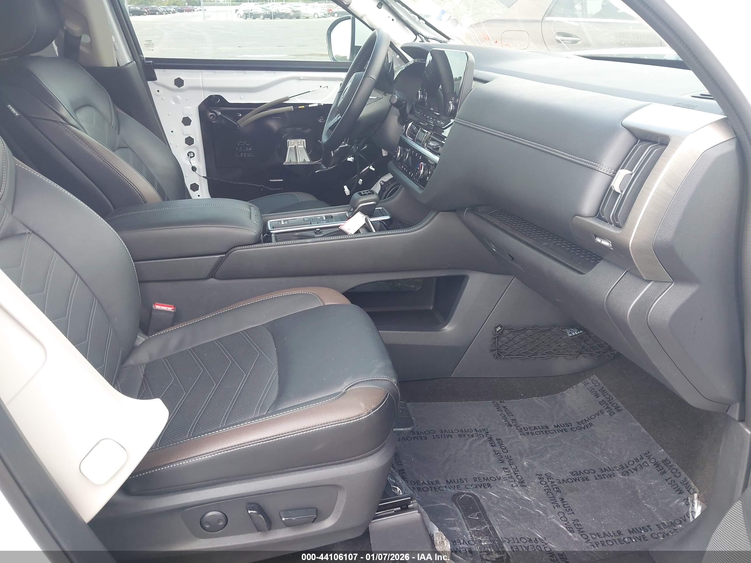 NISSAN PATHFINDER image 5