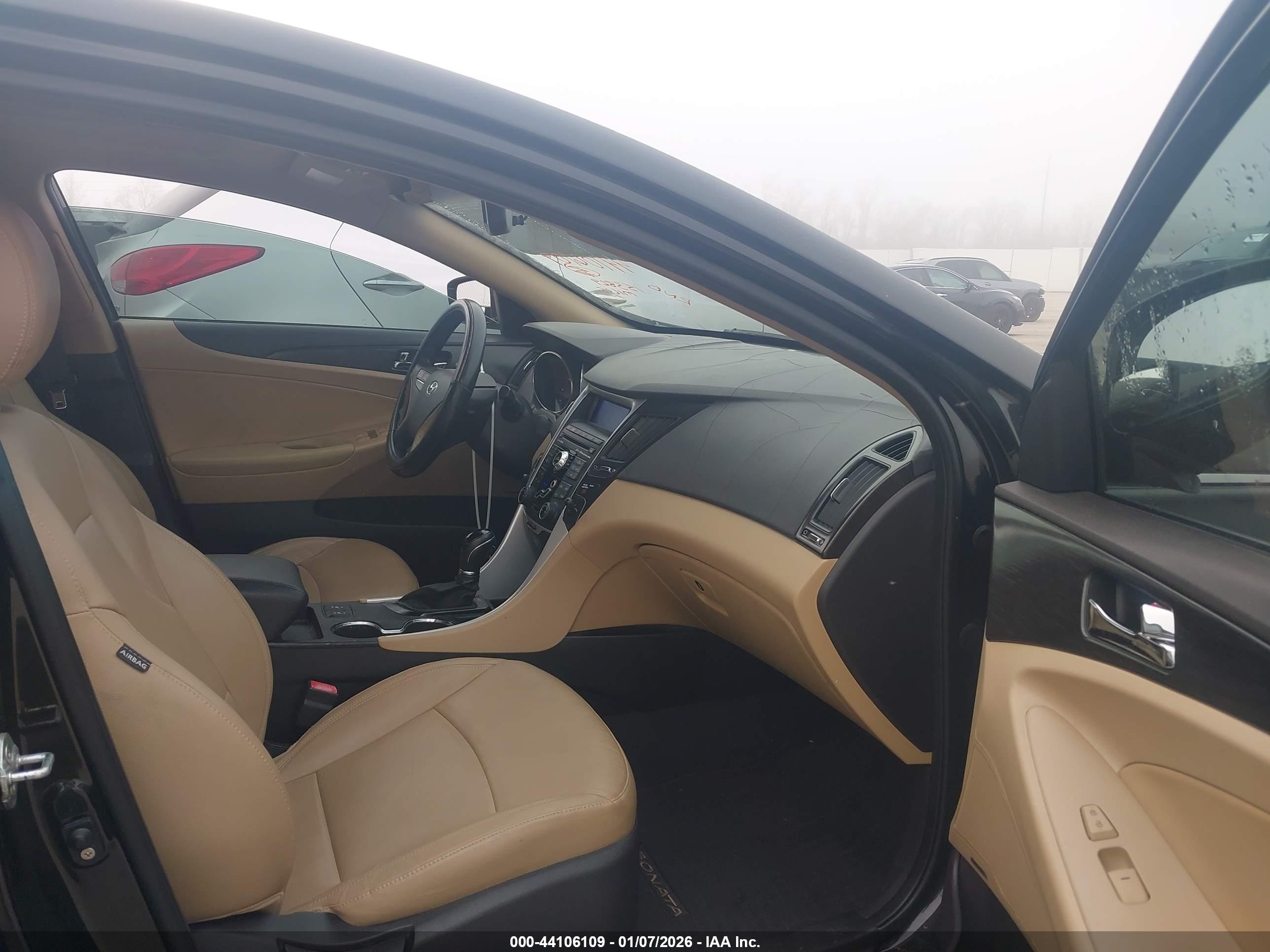 HYUNDAI SONATA image 5