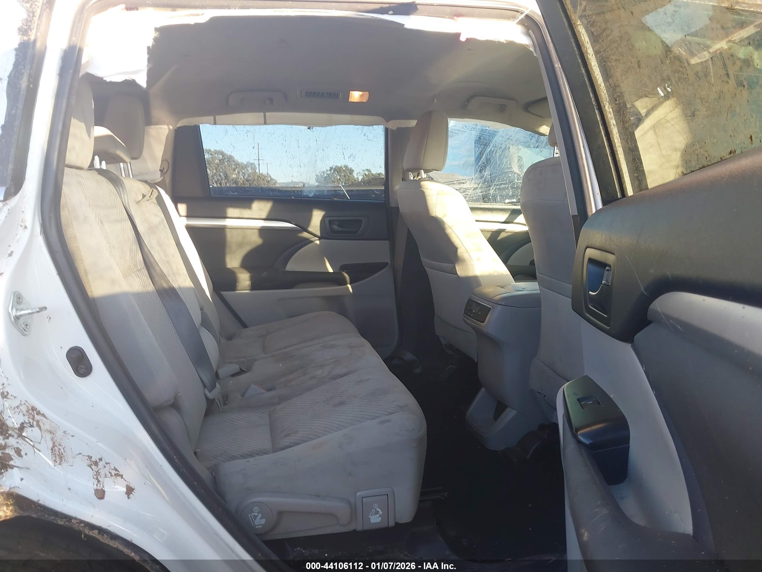 TOYOTA HIGHLANDER image 8