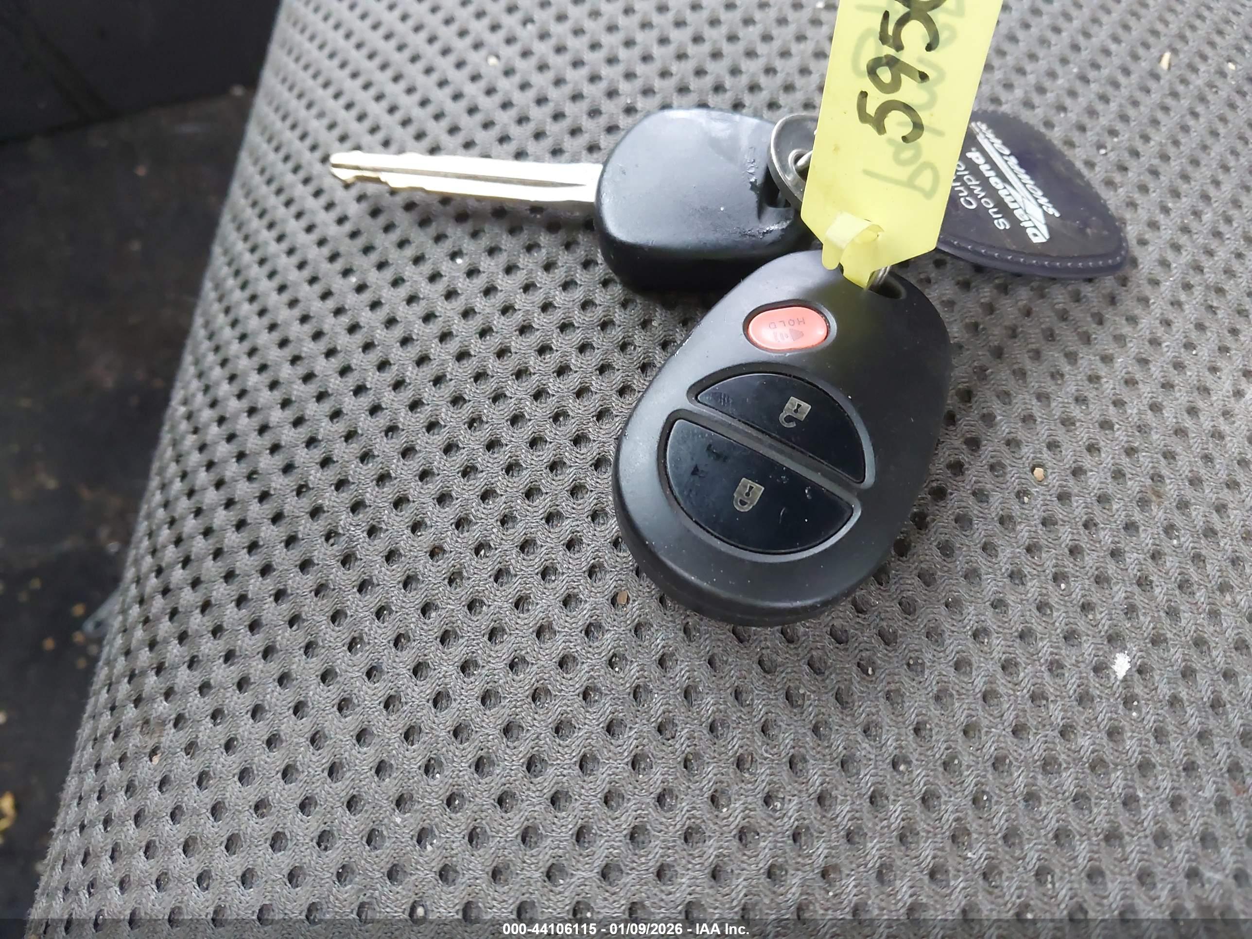 TOYOTA TACOMA image 11