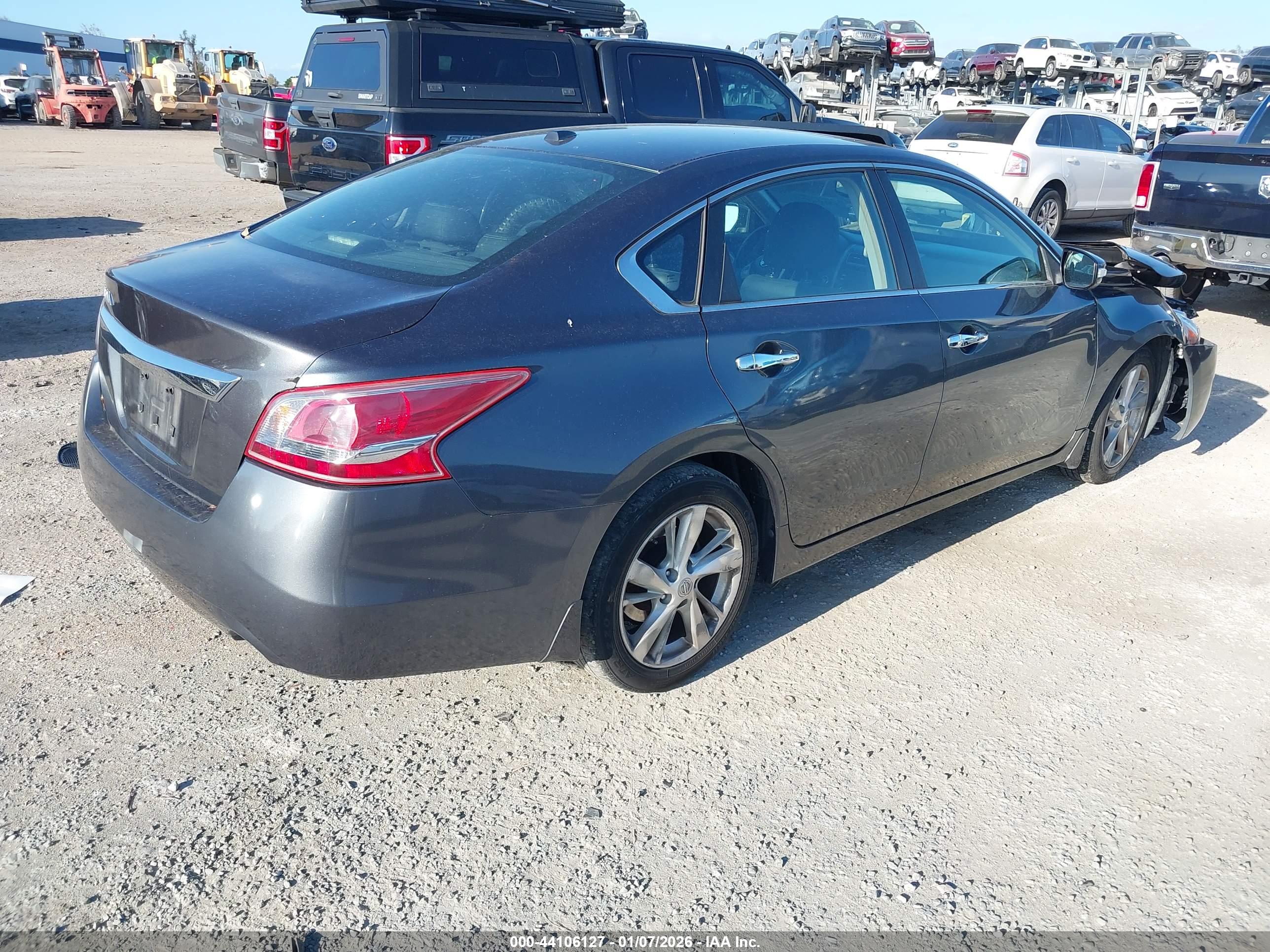 NISSAN ALTIMA image 4