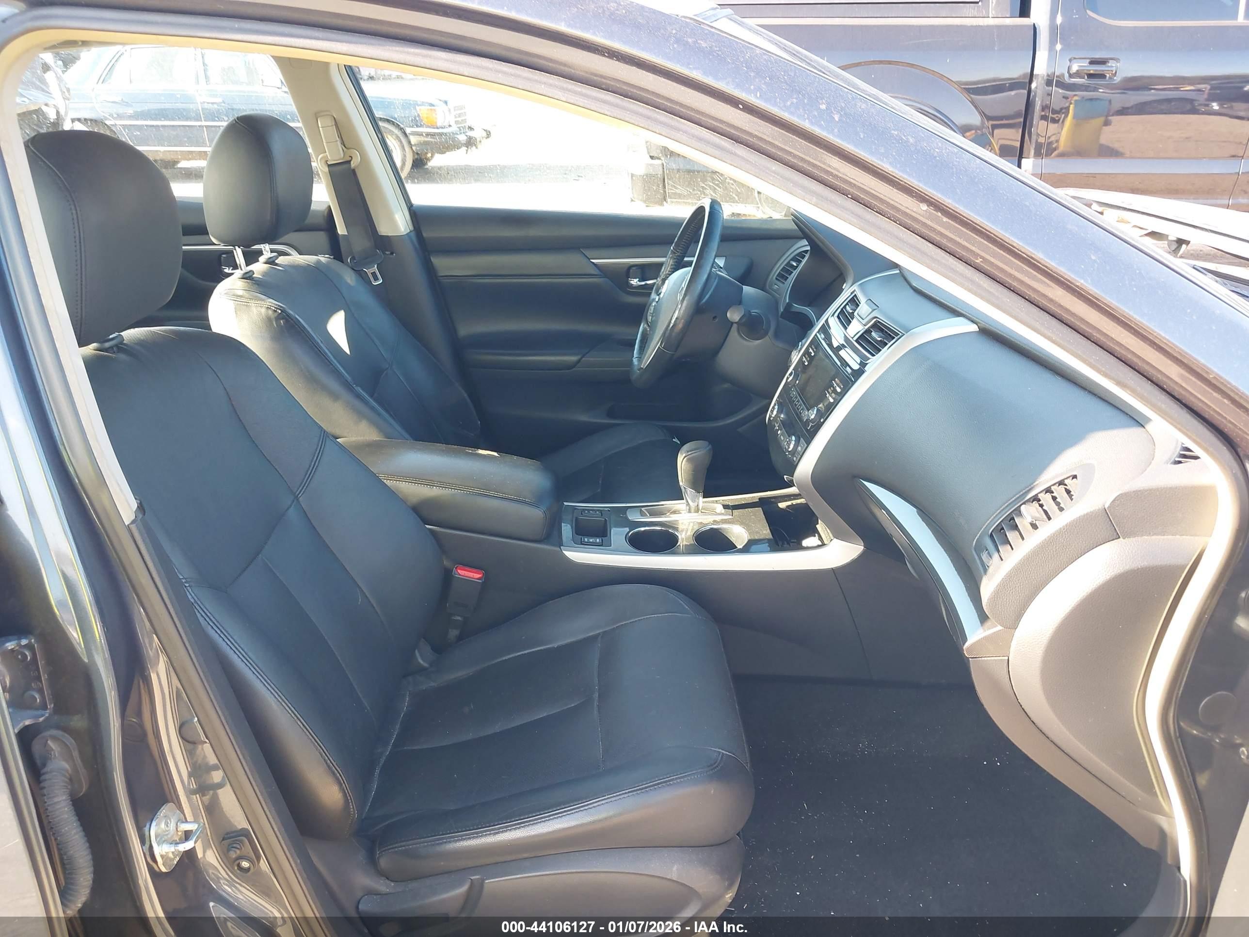 NISSAN ALTIMA image 5