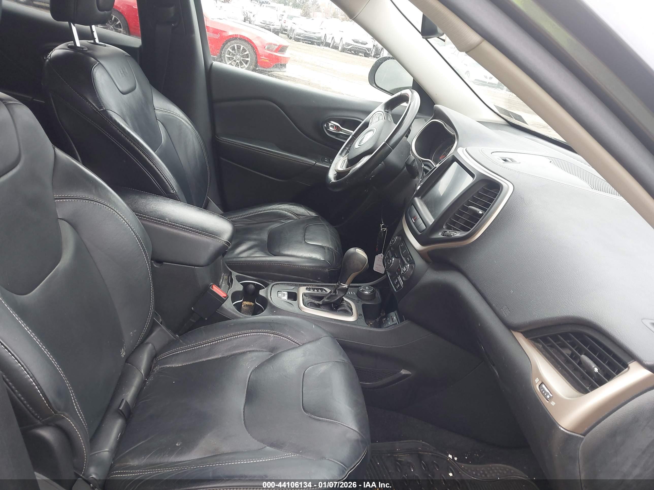 JEEP CHEROKEE image 5