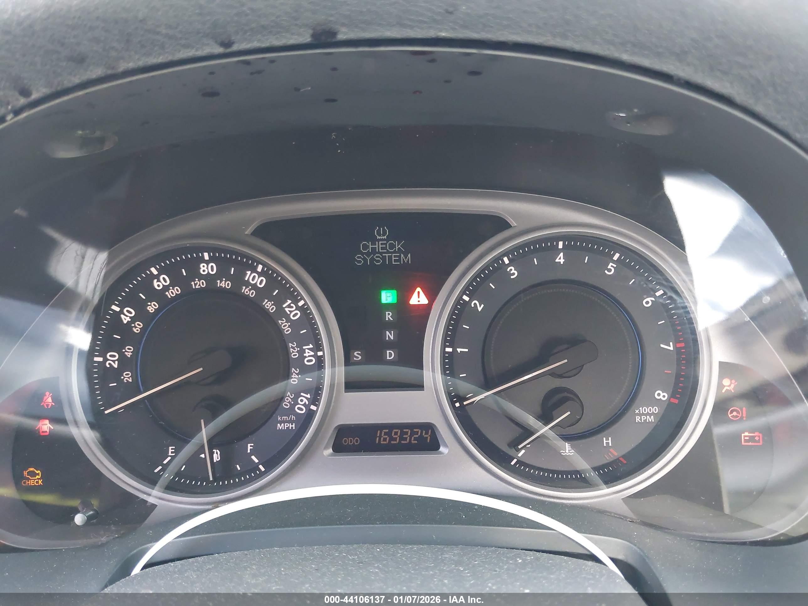 LEXUS IS image 7
