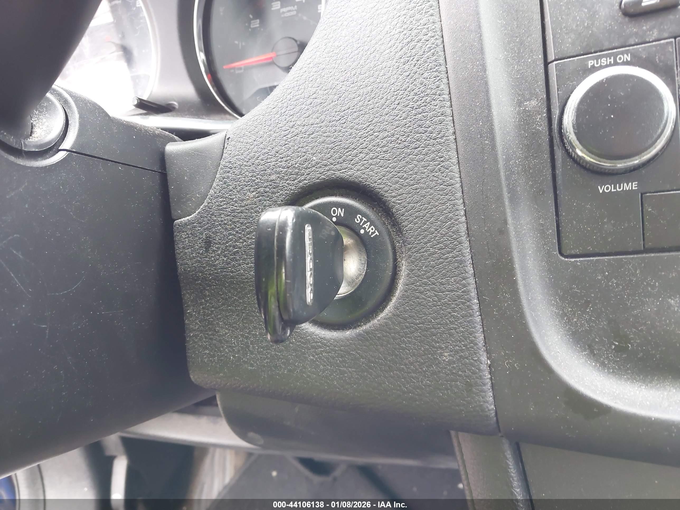 DODGE AVENGER image 11