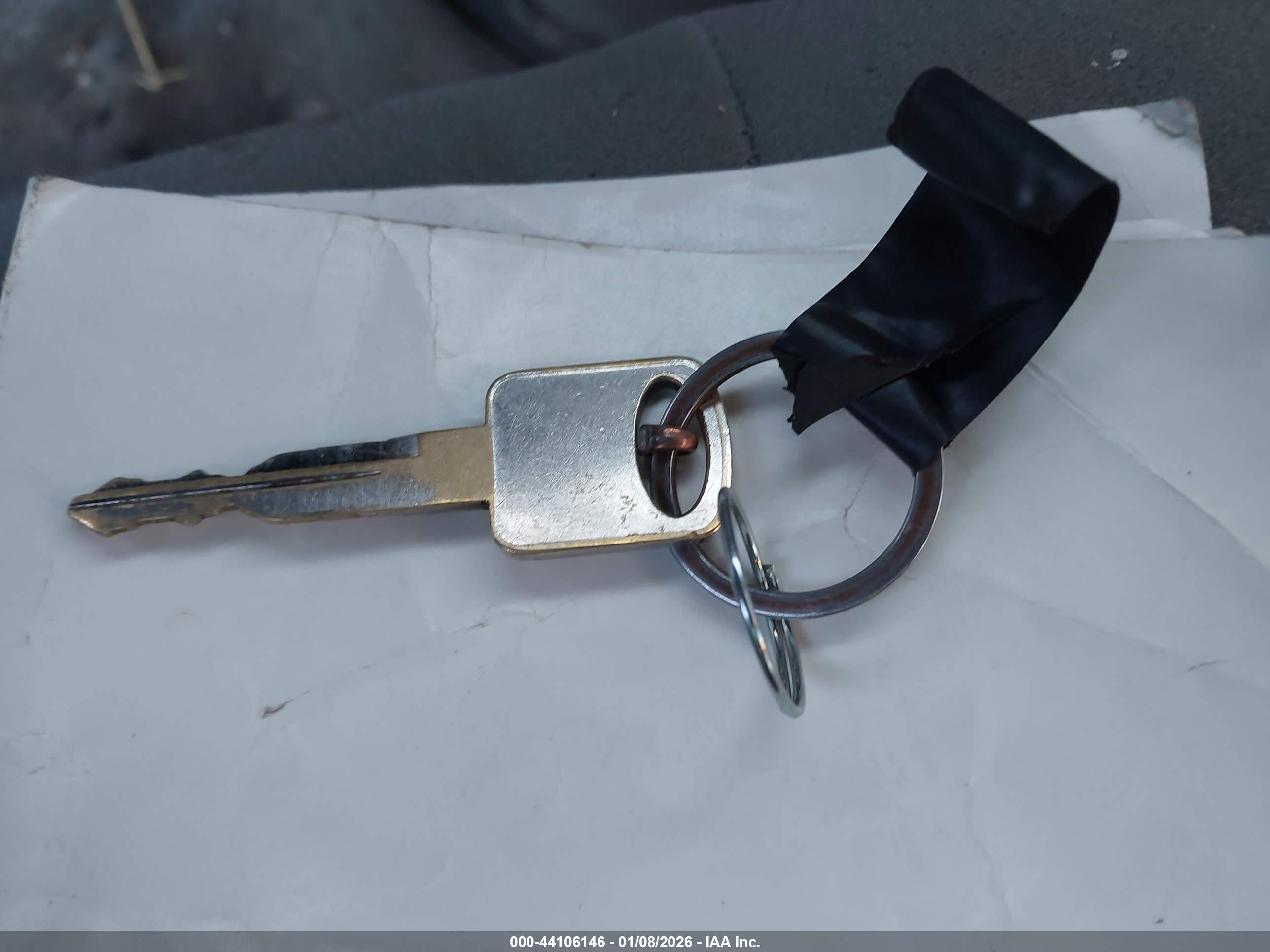 FORD E-350 image 11
