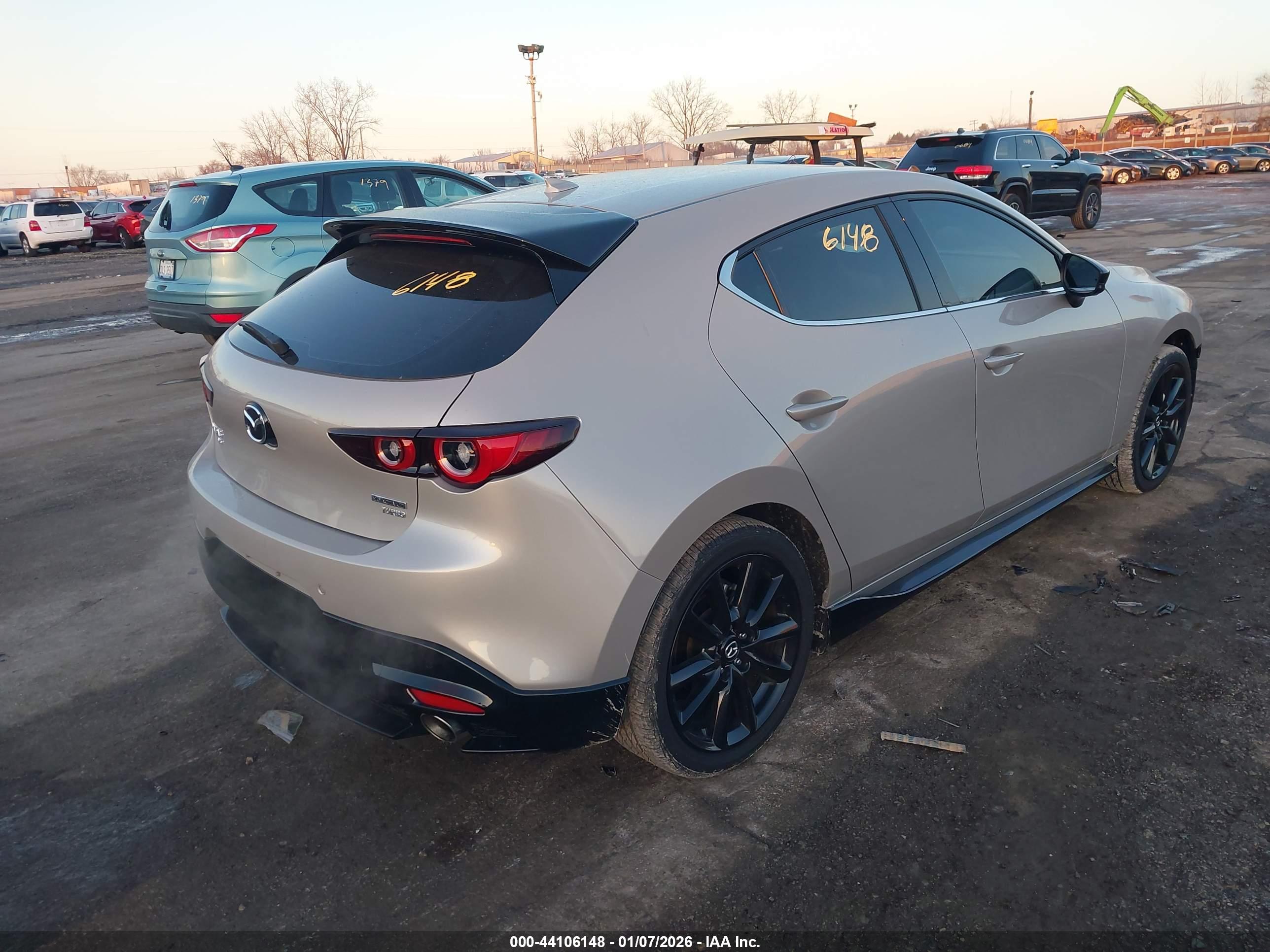 MAZDA MAZDA3 image 4