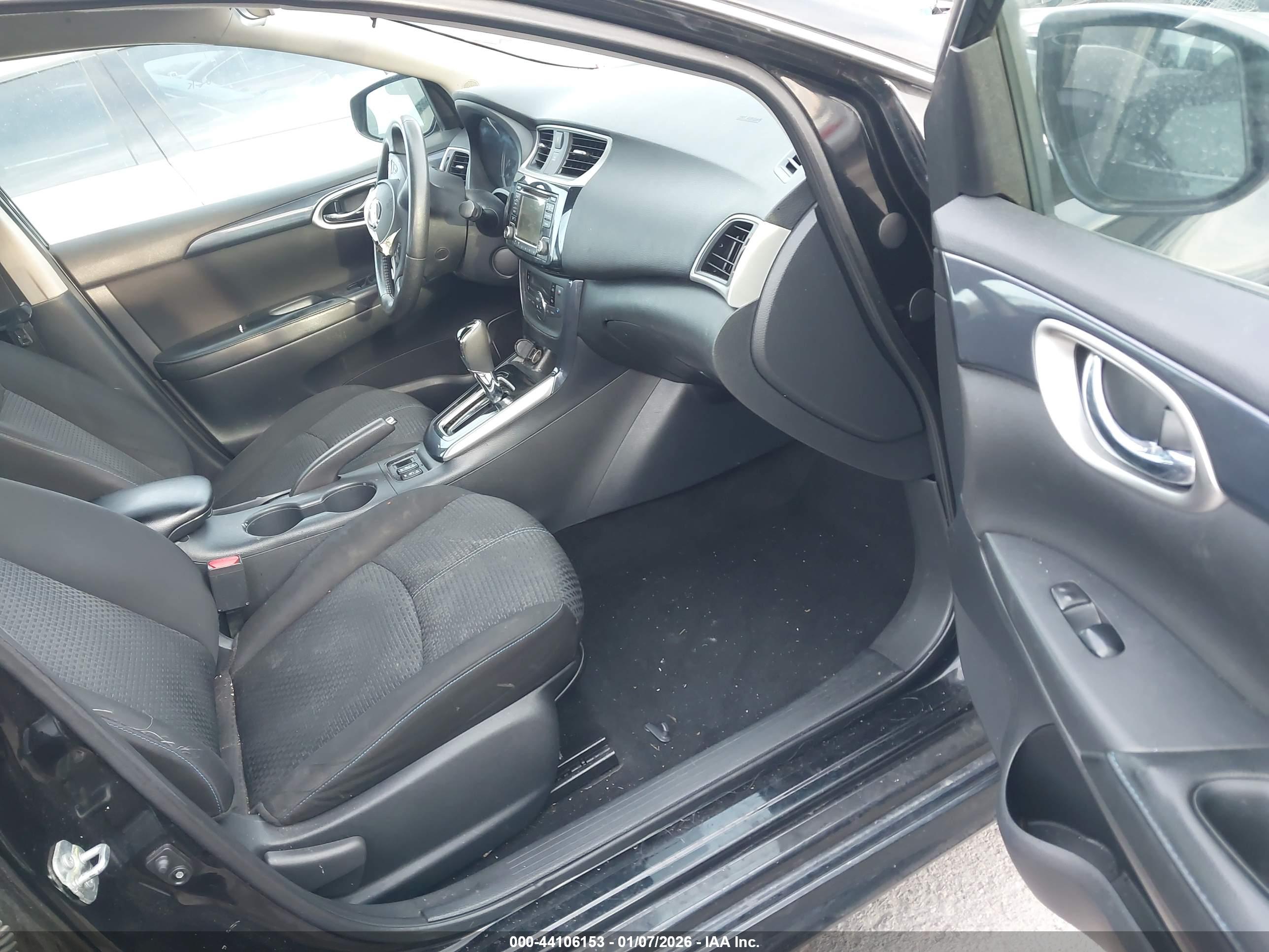 NISSAN SENTRA image 5