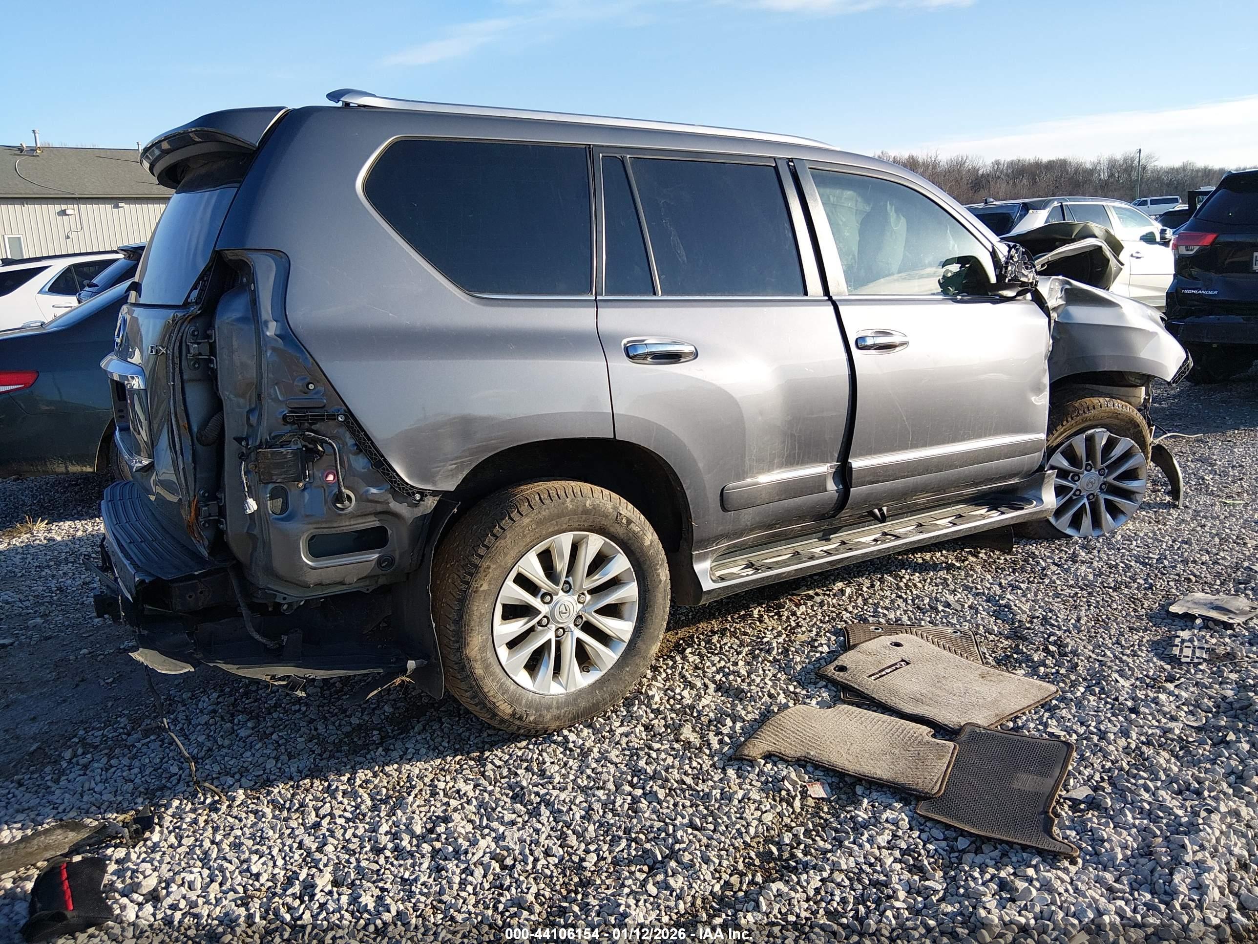 LEXUS GX image 4