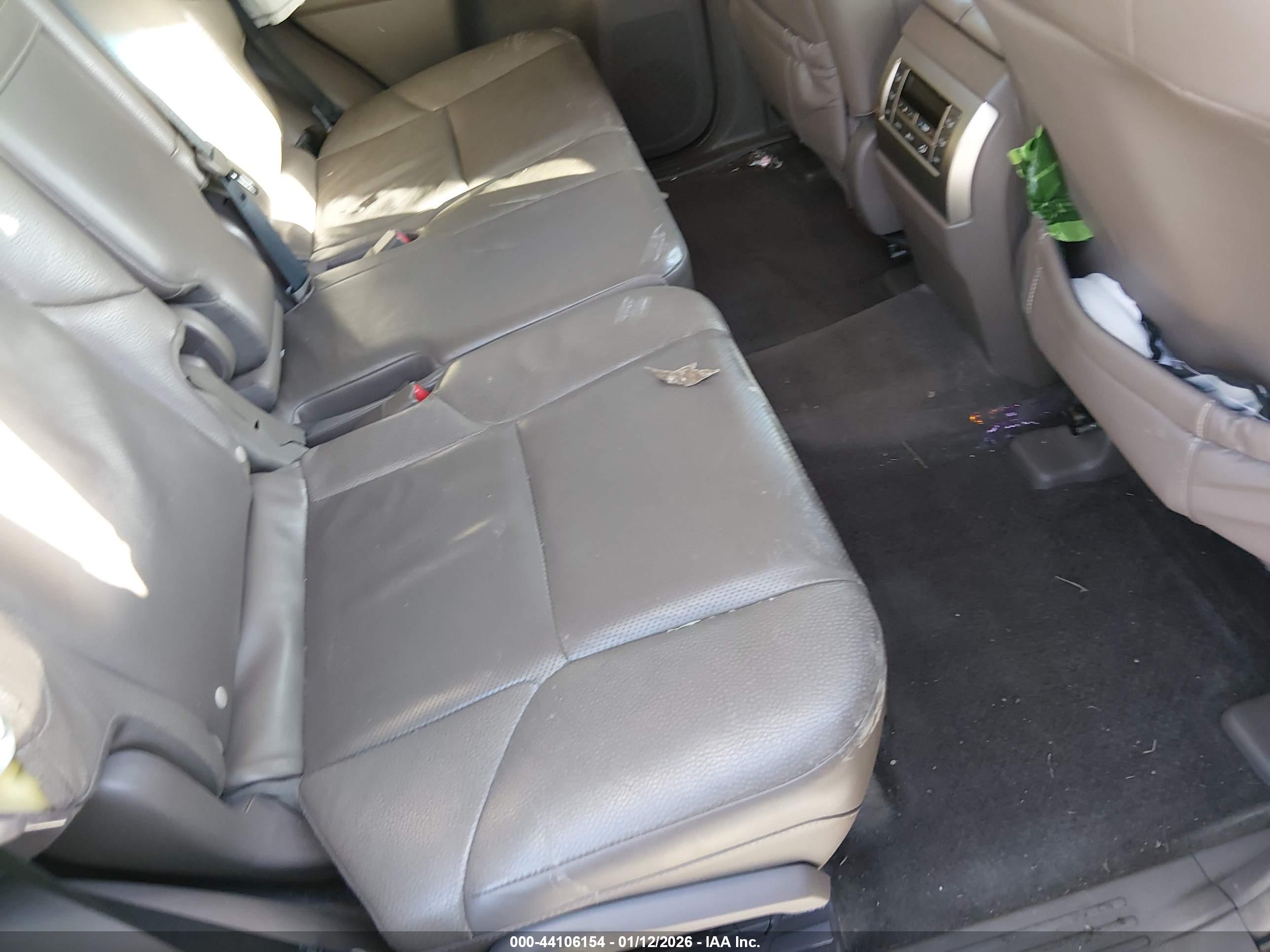 LEXUS GX image 8