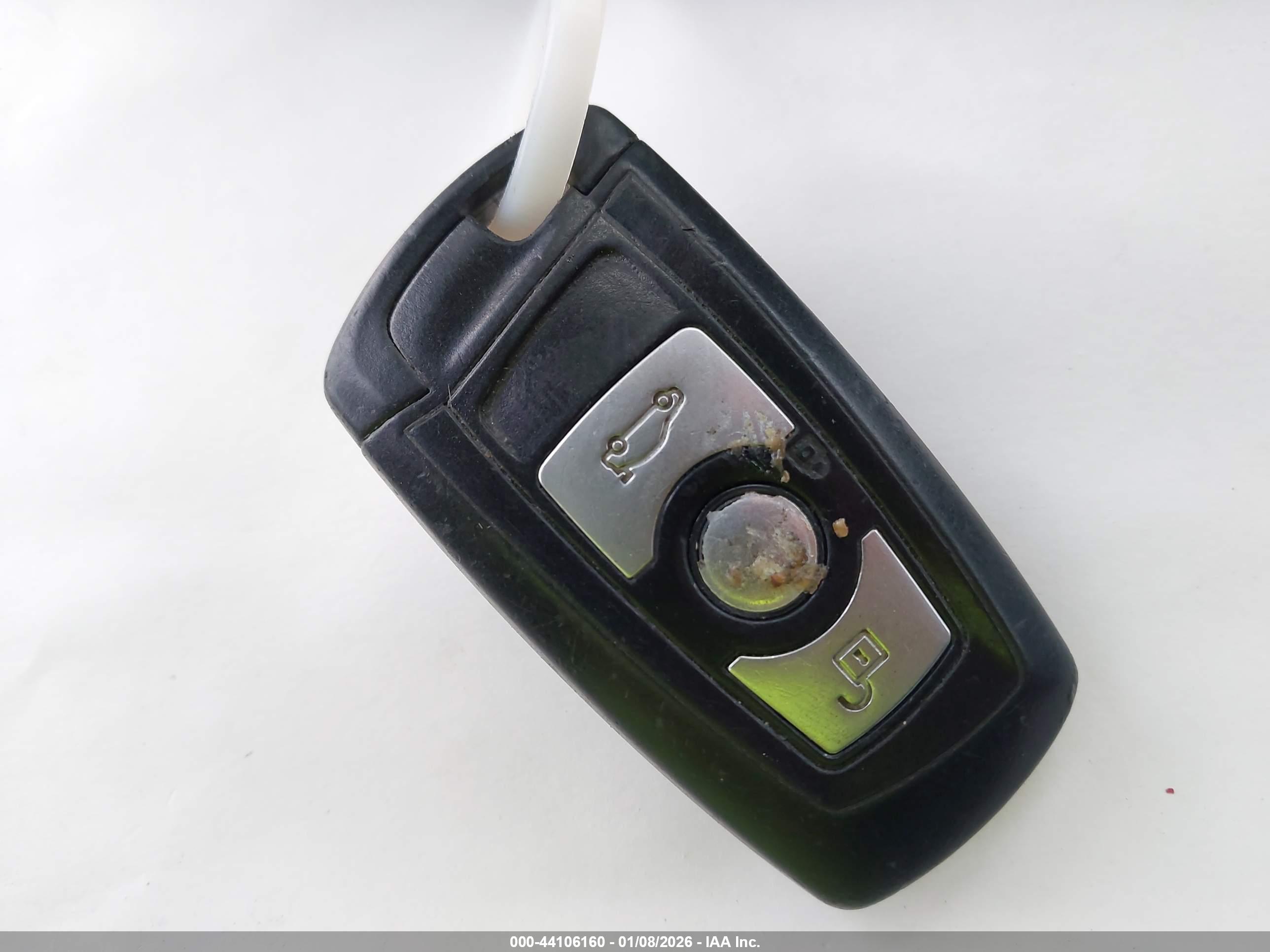 BMW 328I image 11