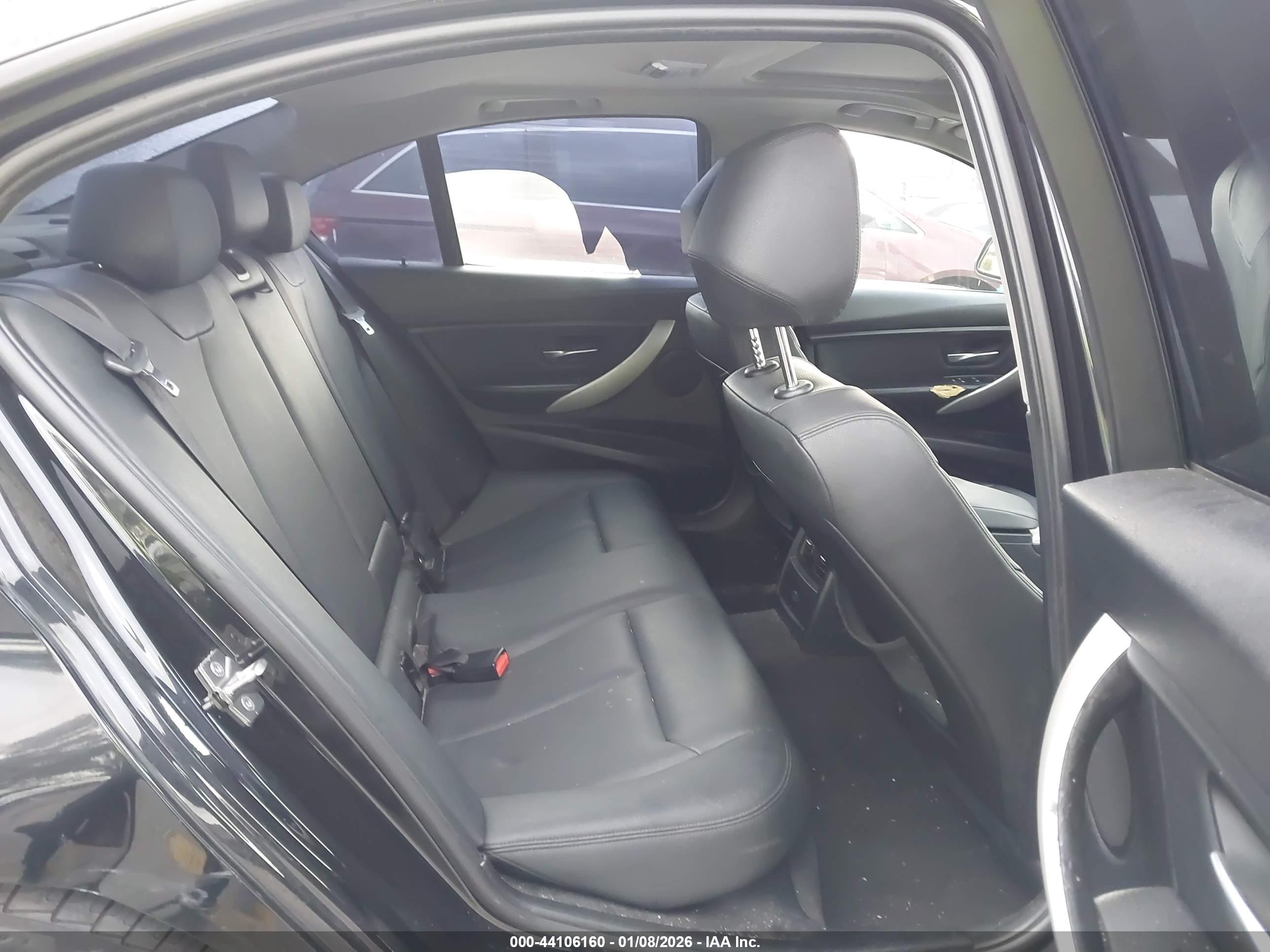 BMW 328I image 8