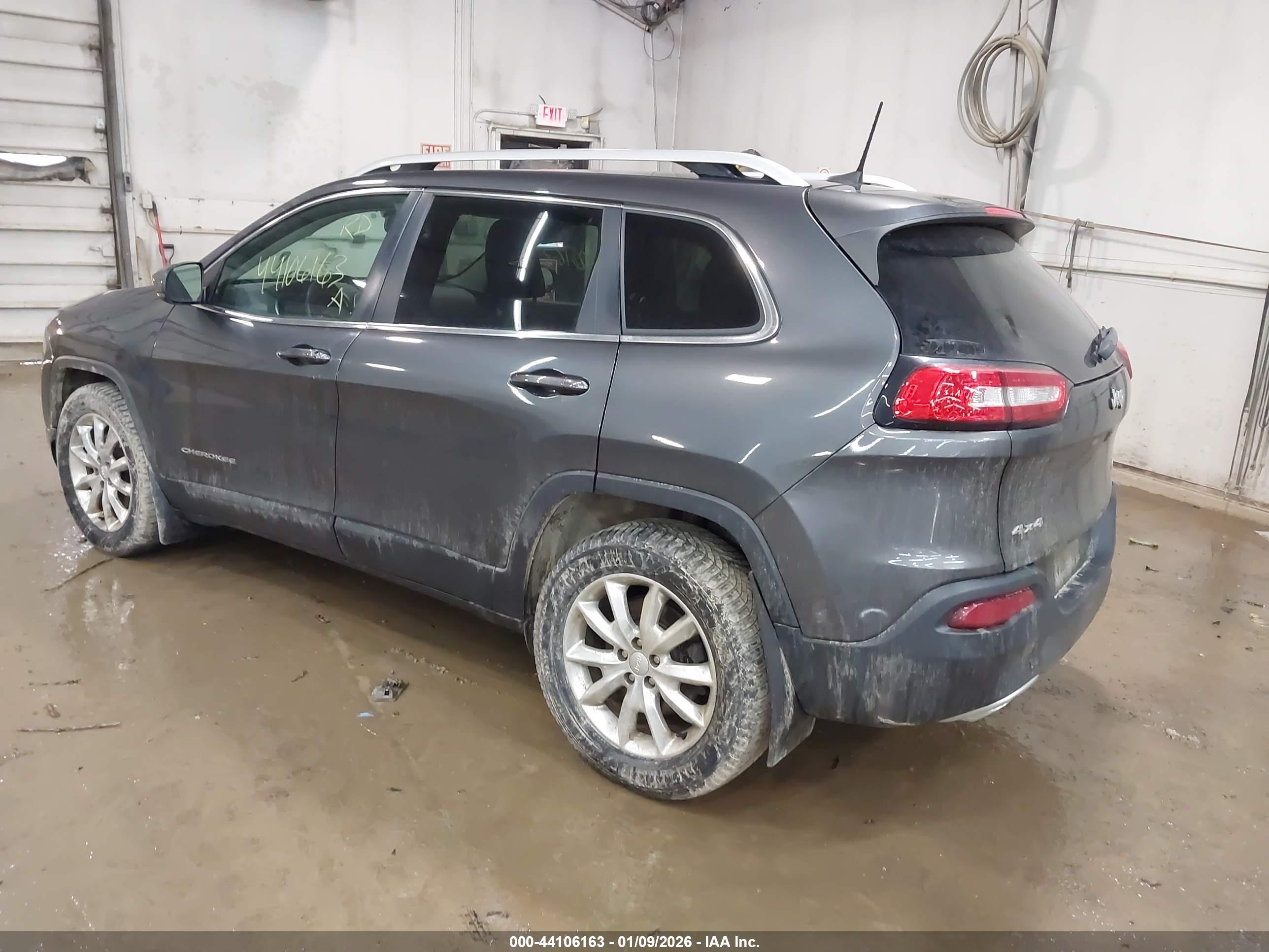 JEEP CHEROKEE image 3