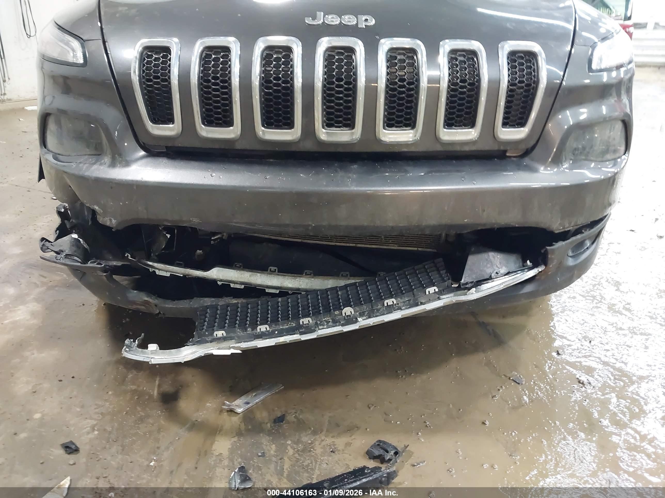 JEEP CHEROKEE image 6