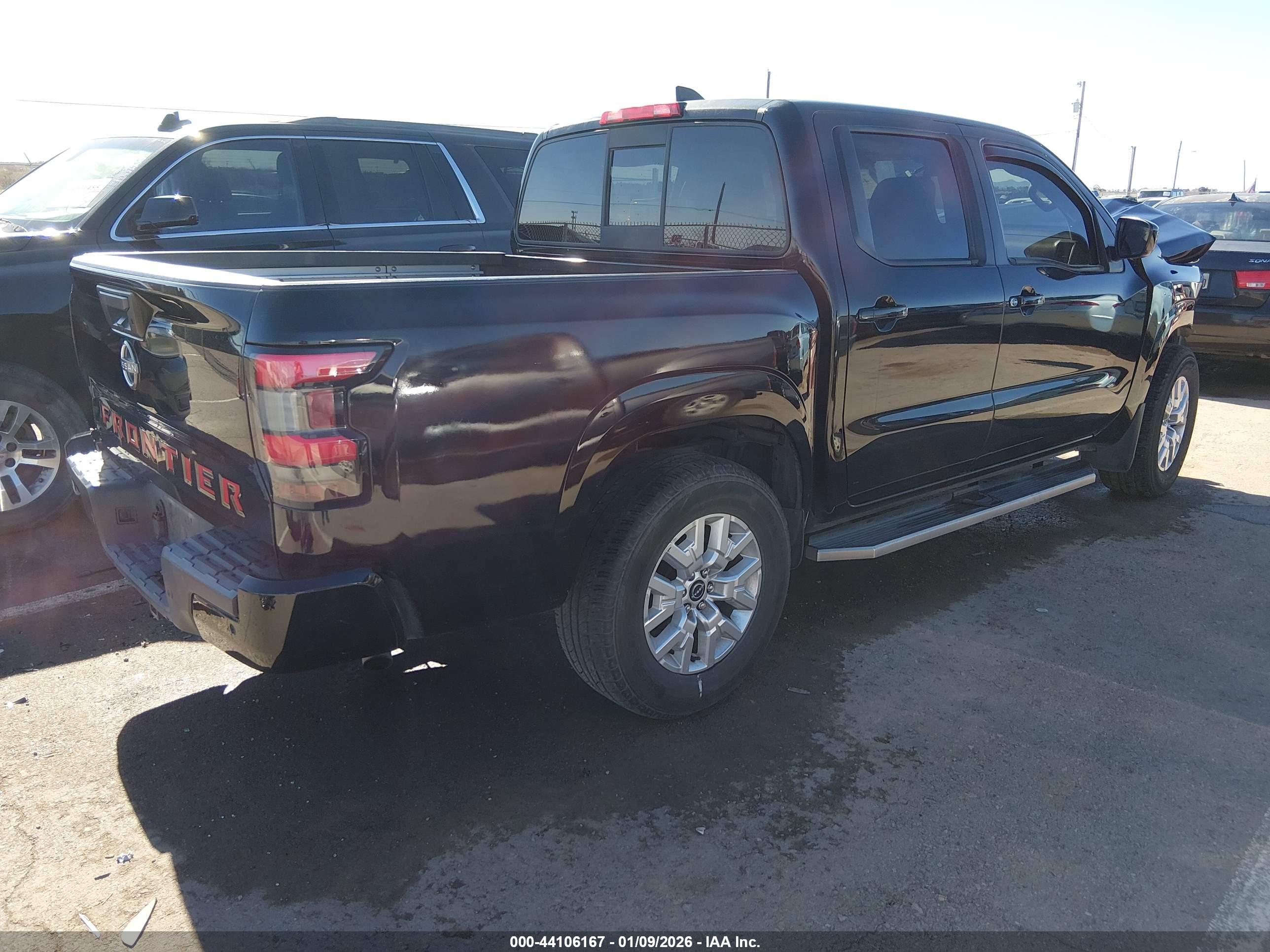 NISSAN FRONTIER image 4