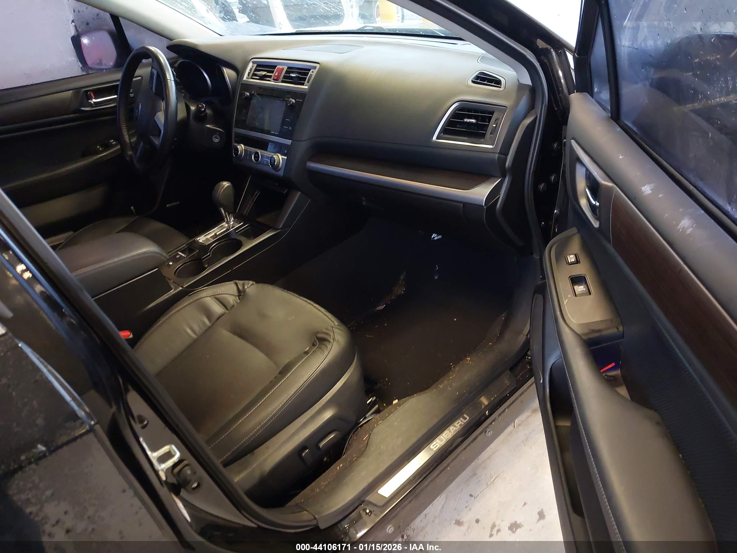 SUBARU LEGACY image 5