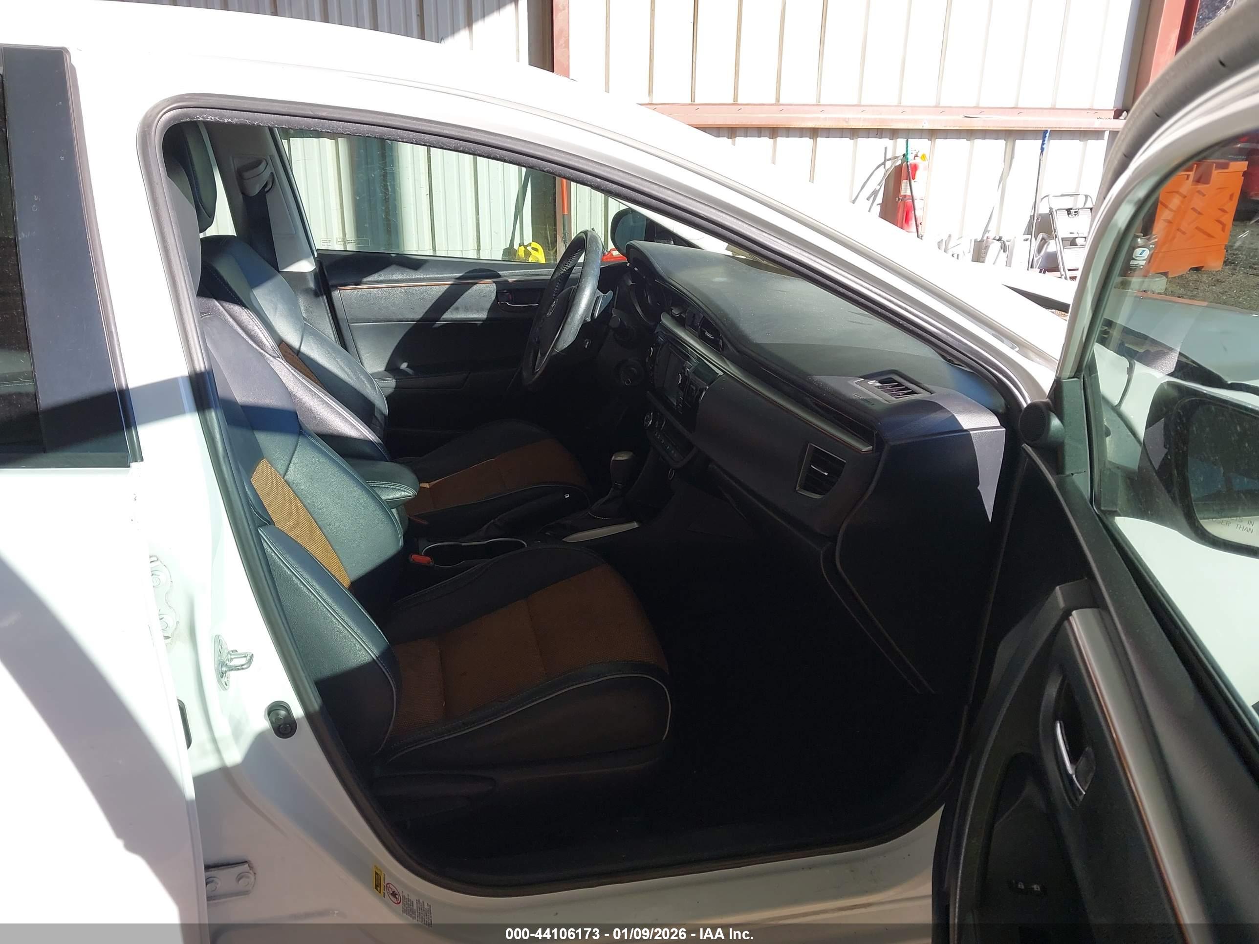 TOYOTA COROLLA image 5