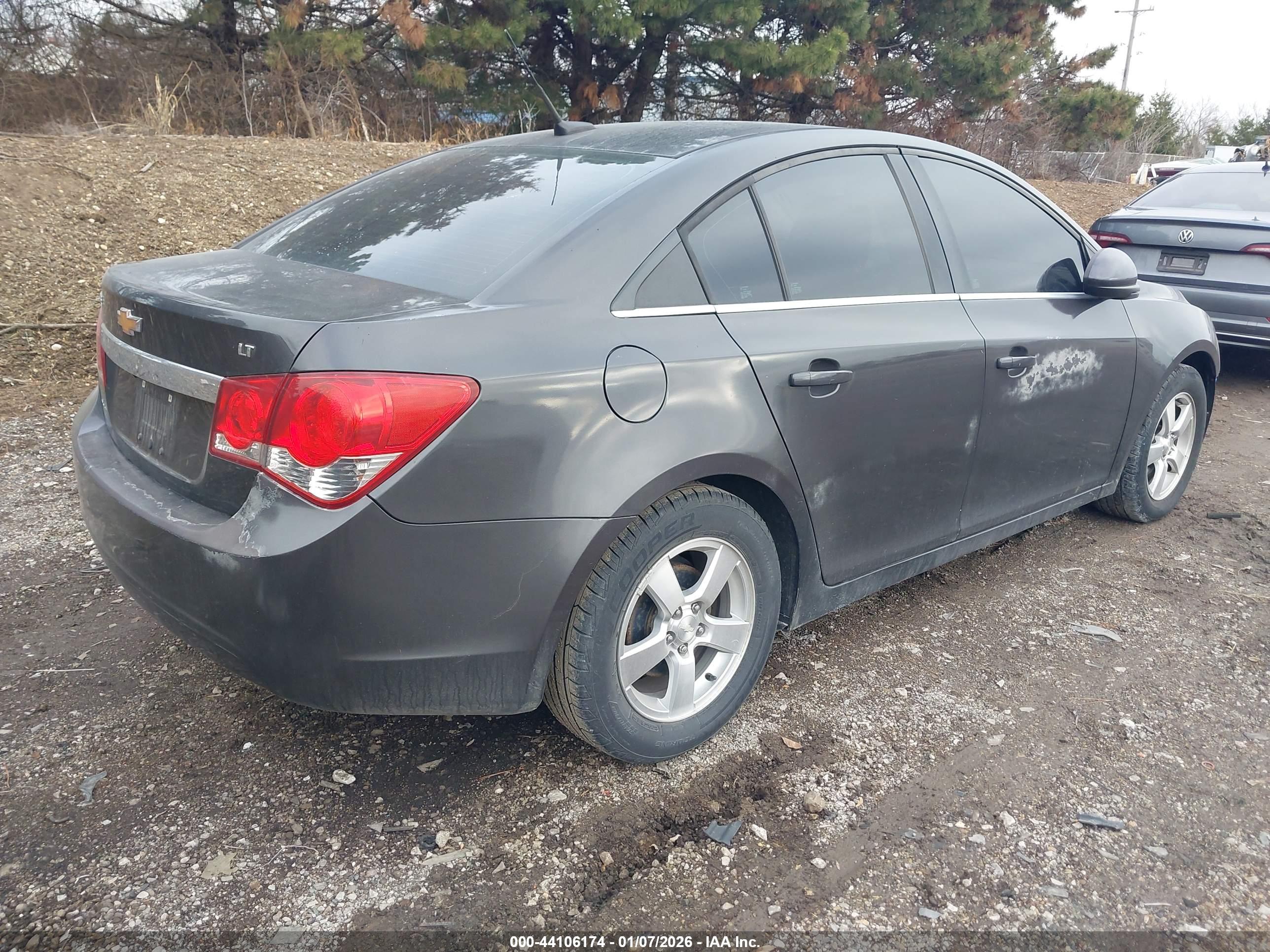 CHEVROLET CRUZE image 4