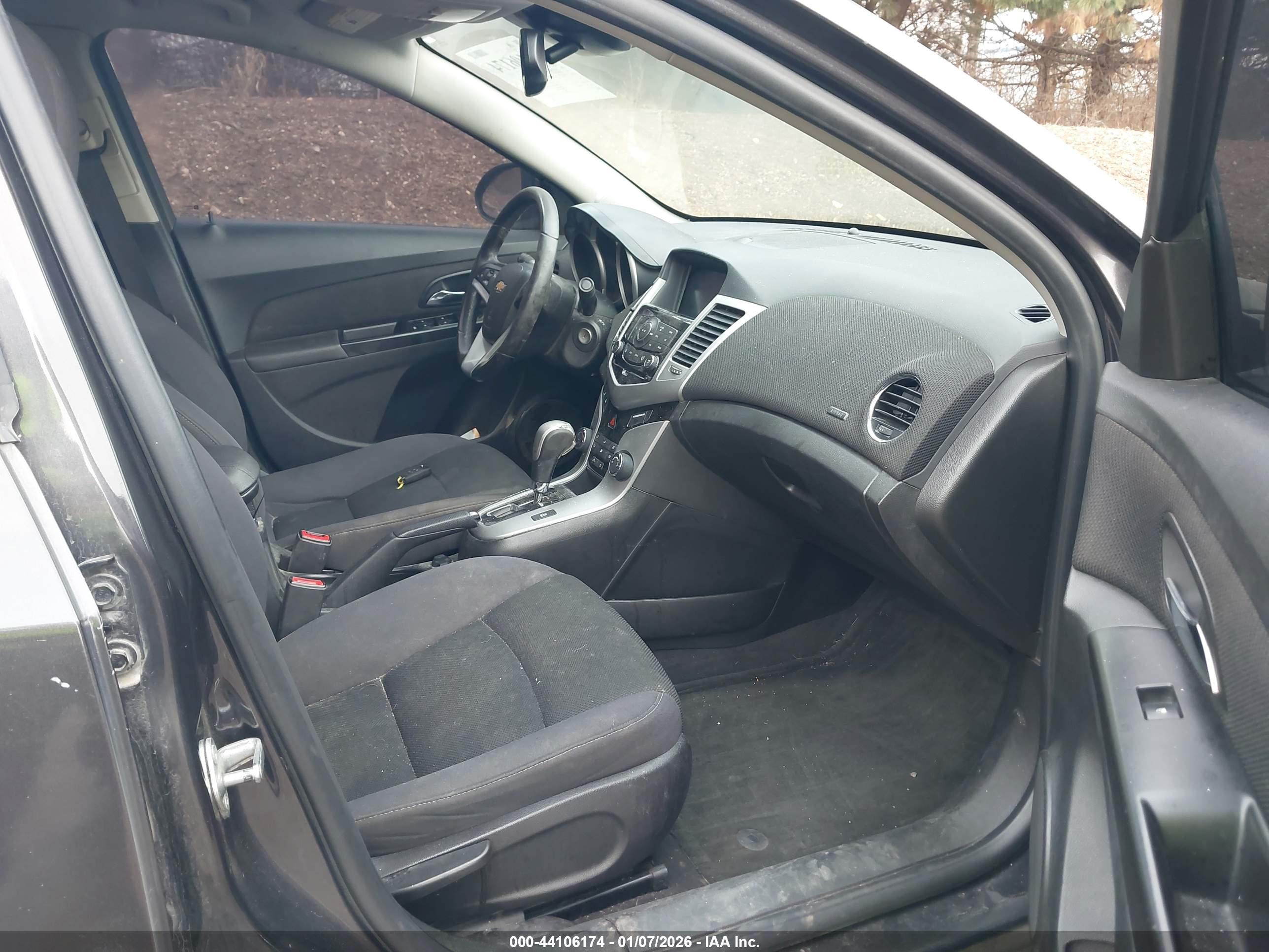 CHEVROLET CRUZE image 5