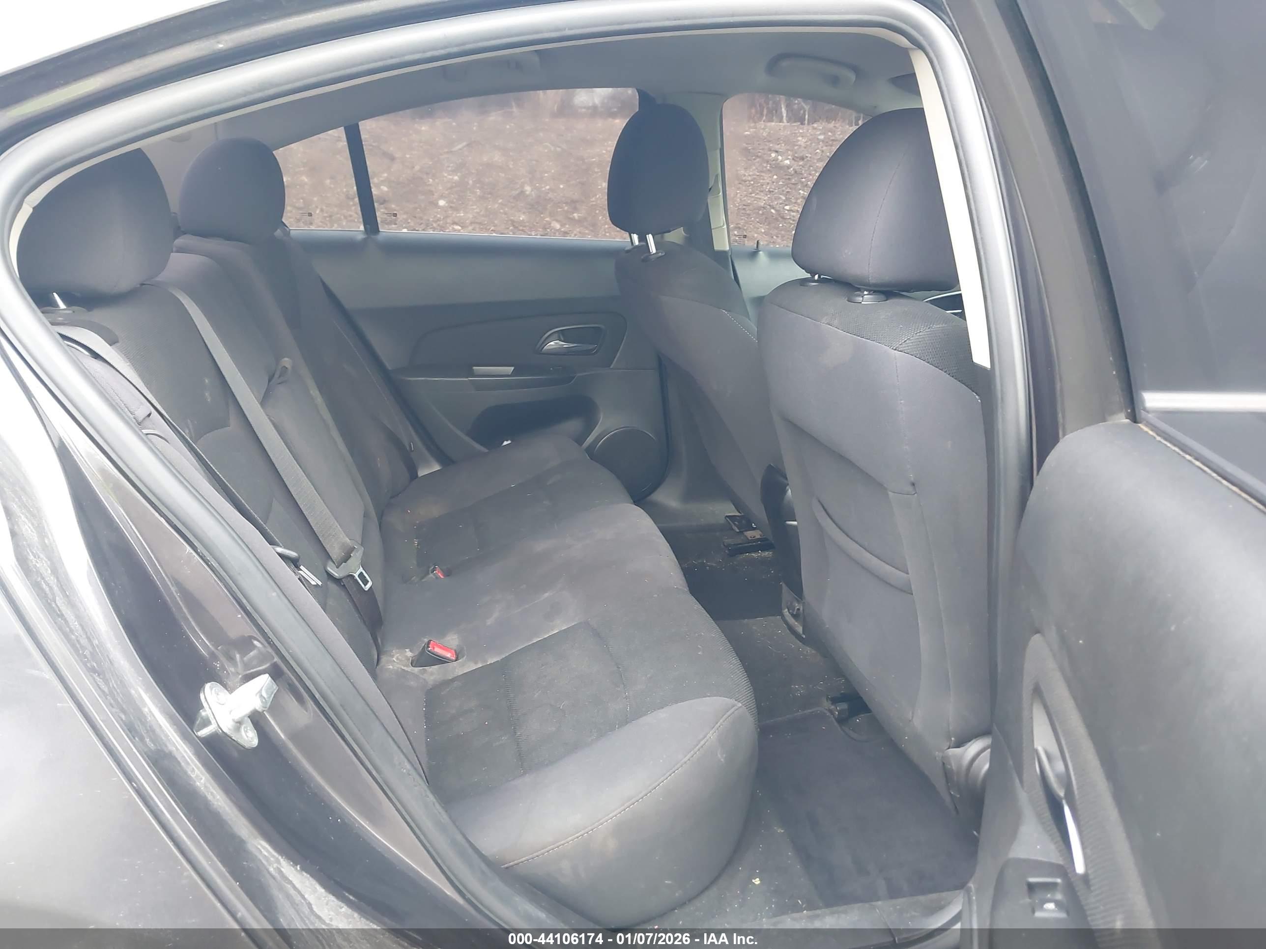 CHEVROLET CRUZE image 8