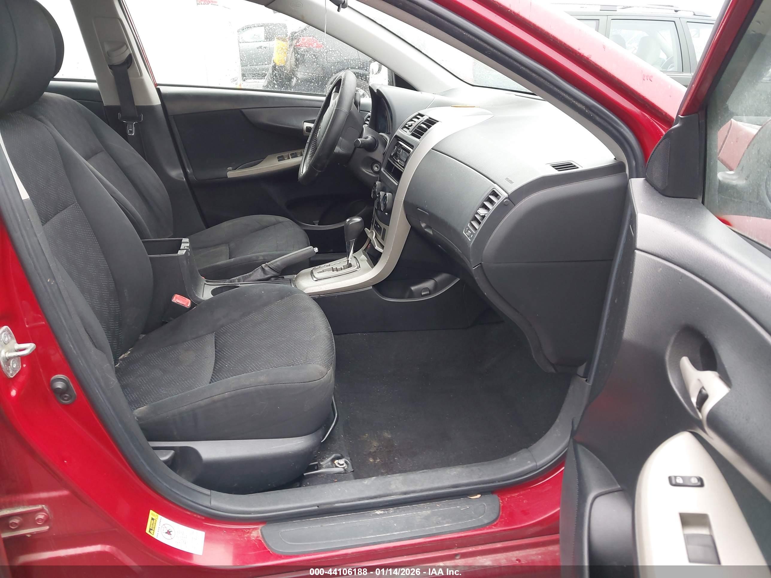 TOYOTA COROLLA image 5
