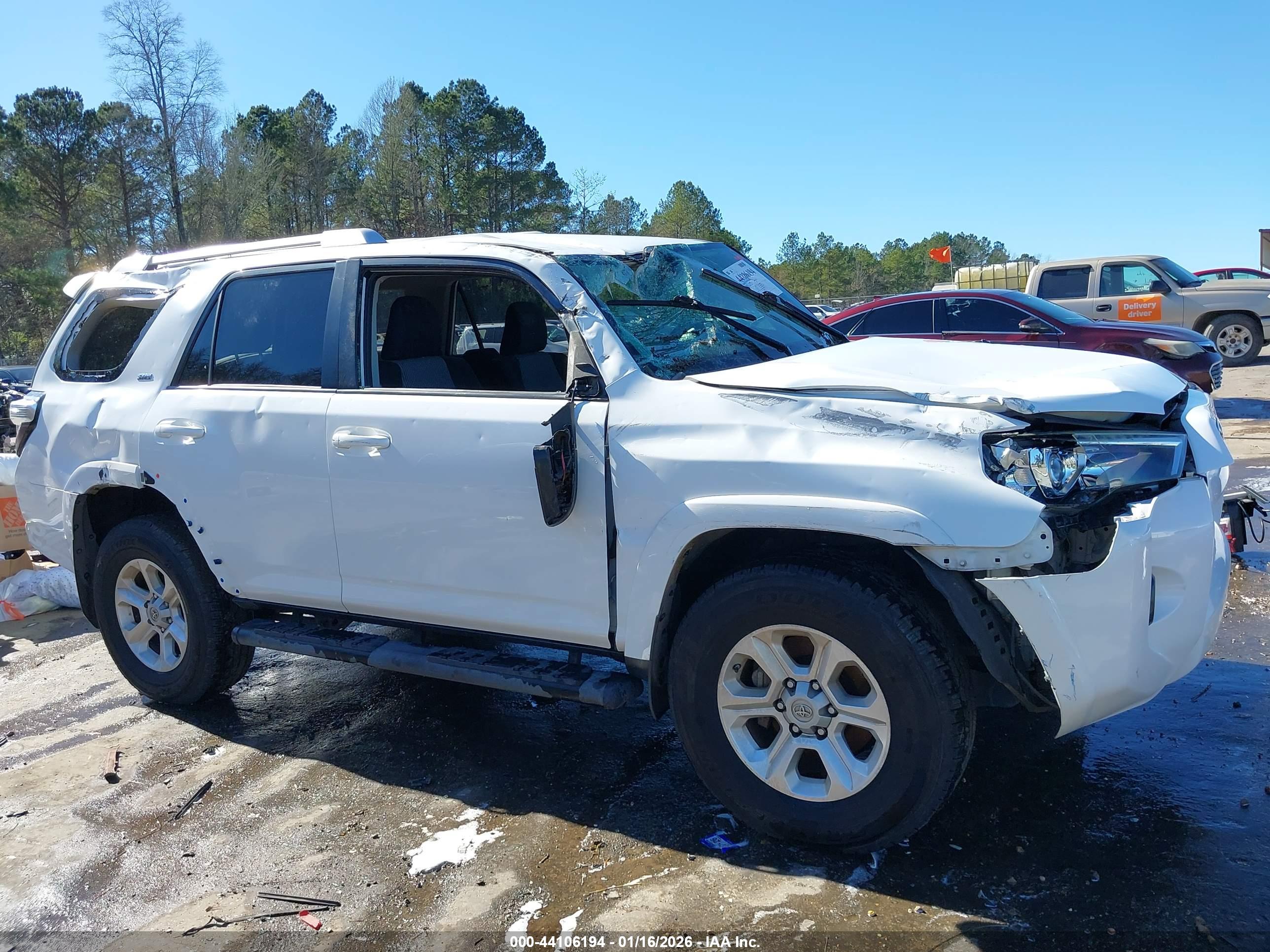 TOYOTA 4RUNNER image 6