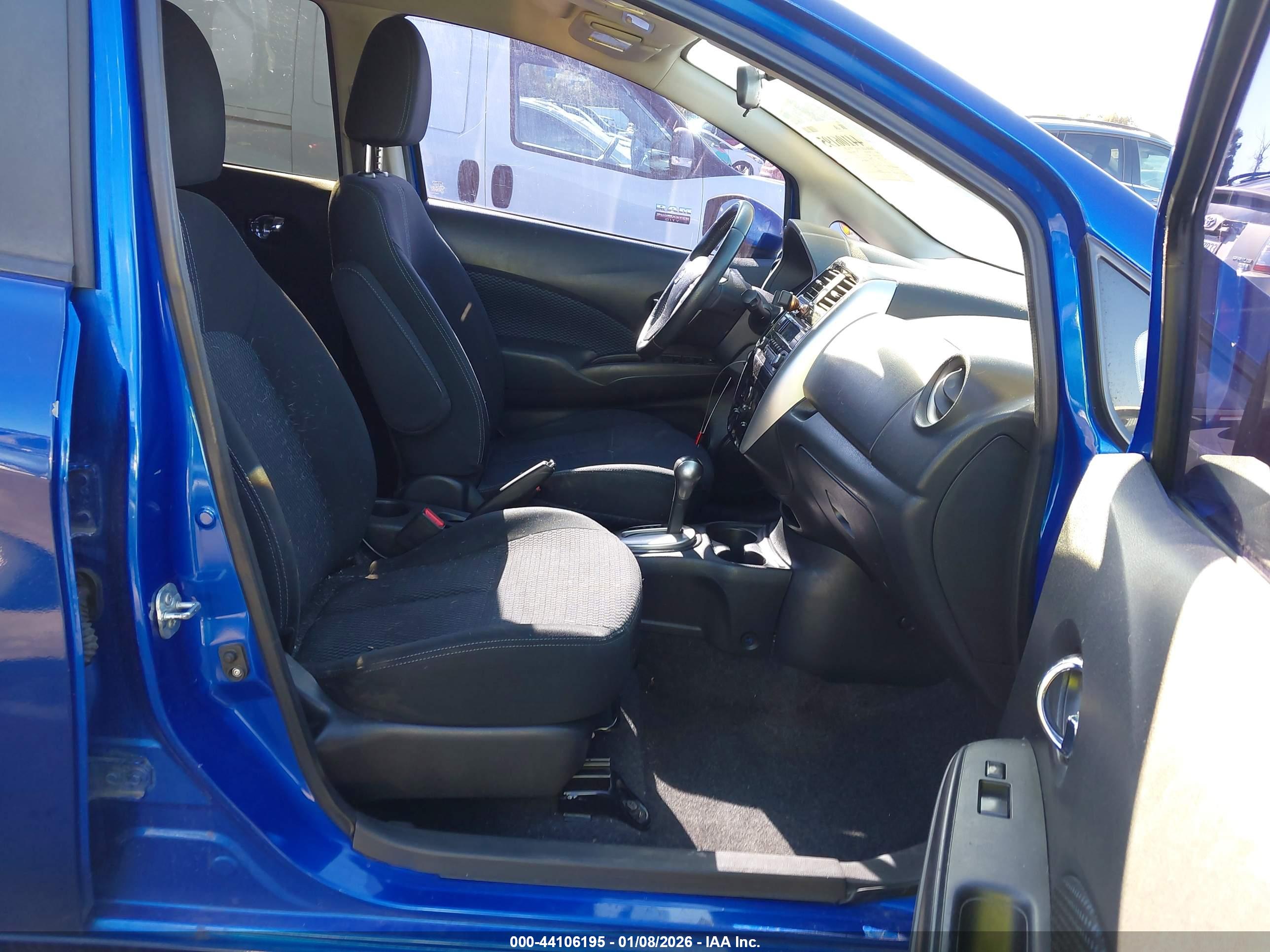 NISSAN VERSA image 5