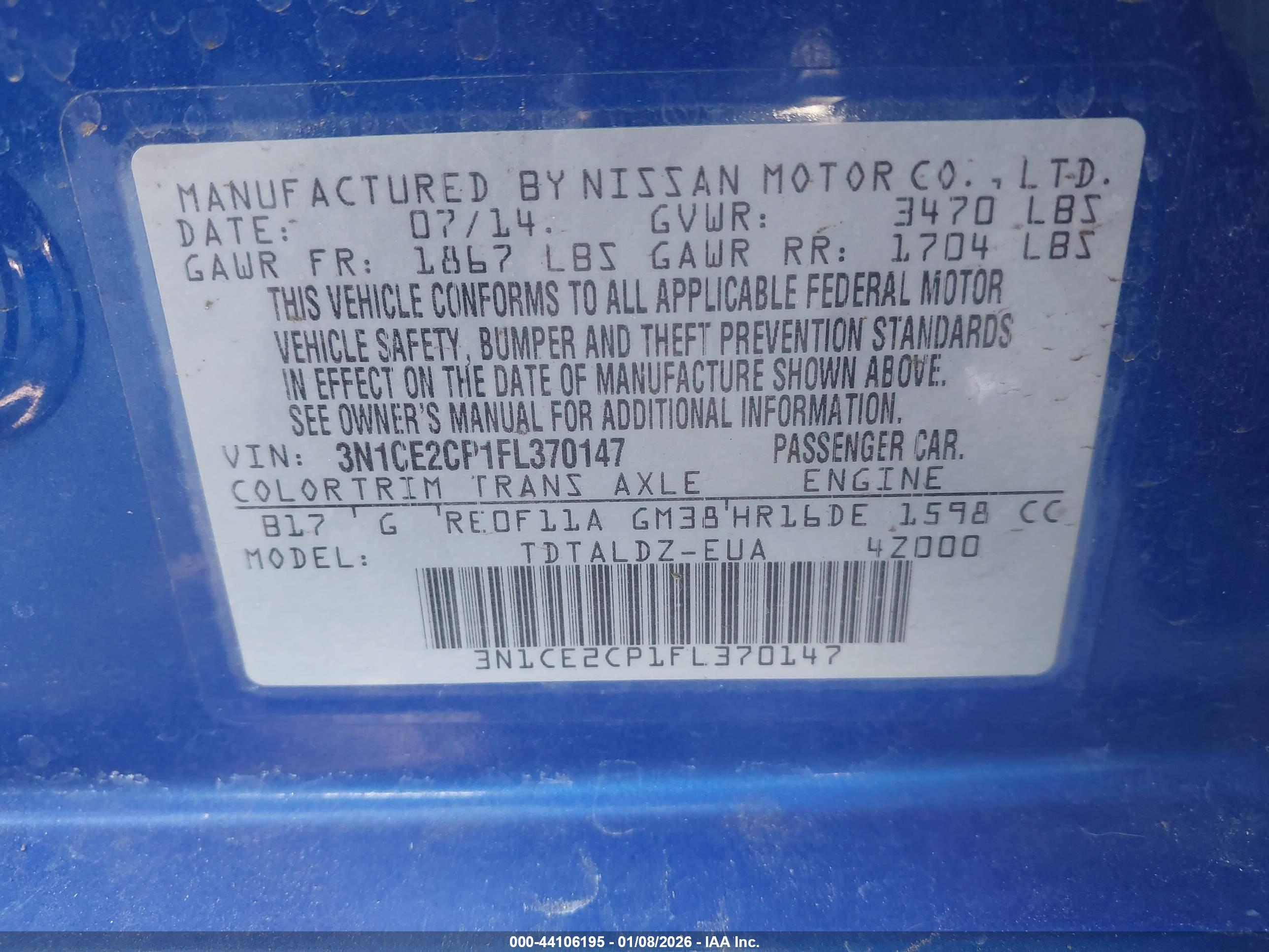 NISSAN VERSA image 9