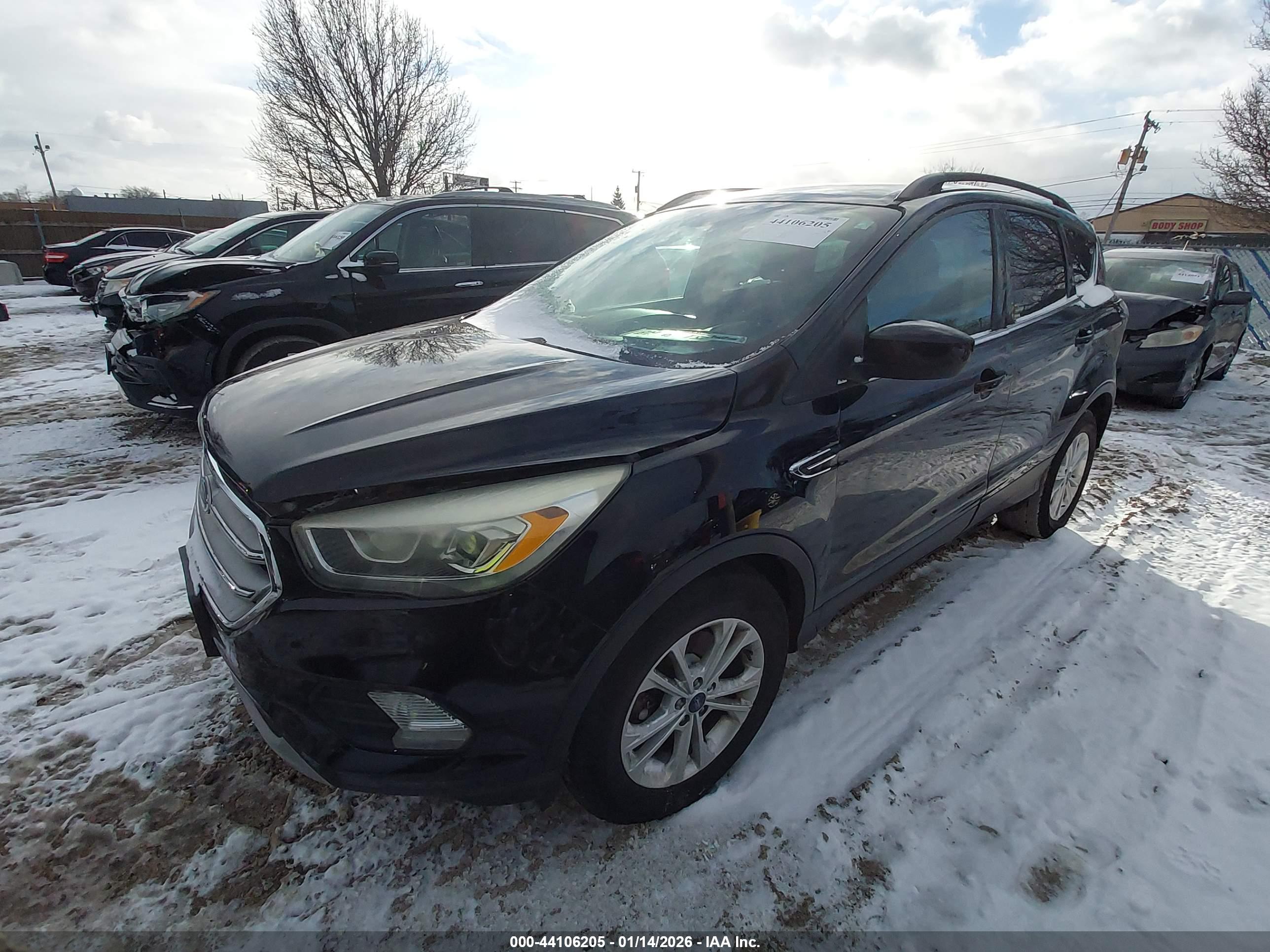 FORD ESCAPE image 2