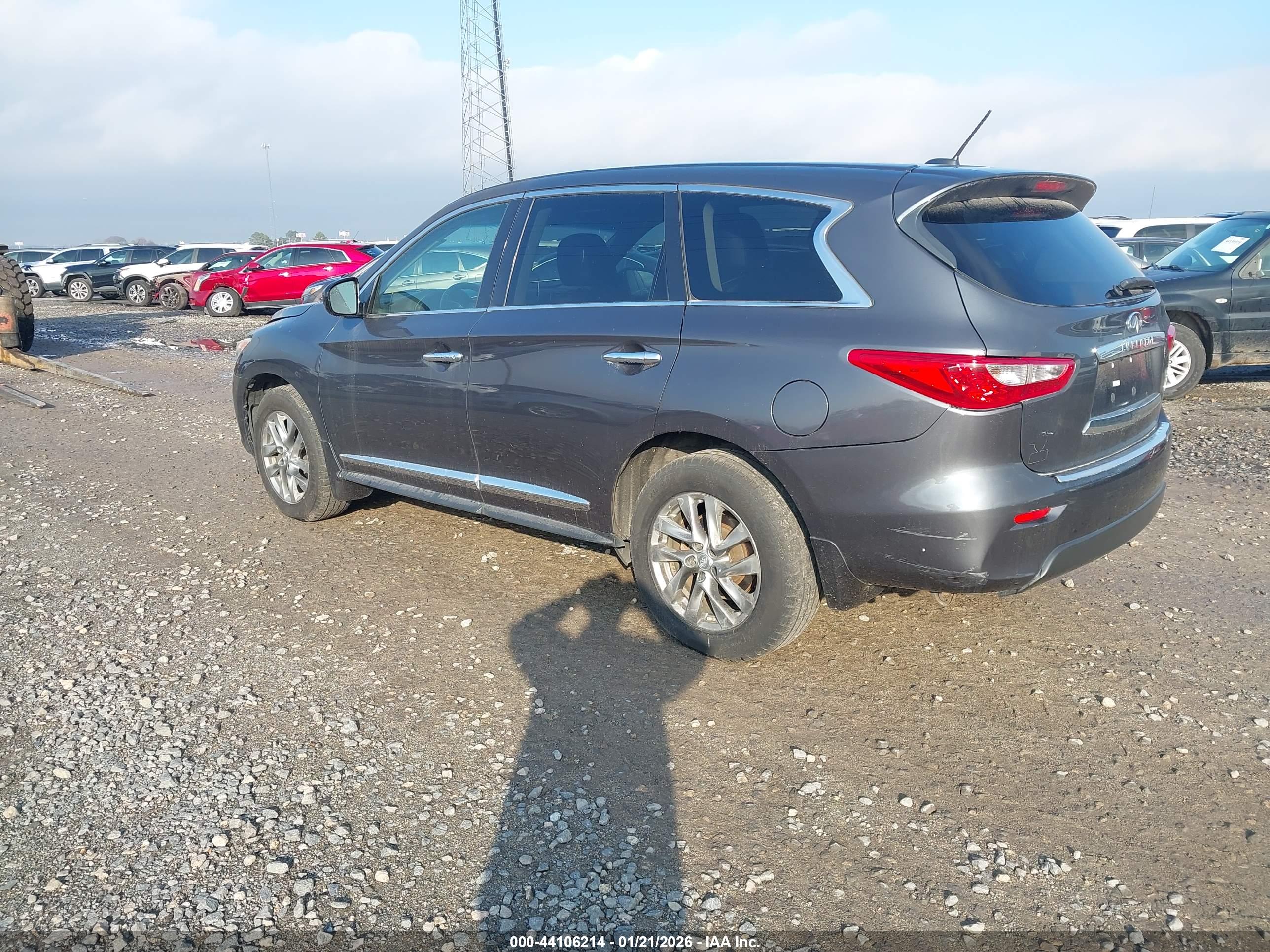 INFINITI JX35 image 3