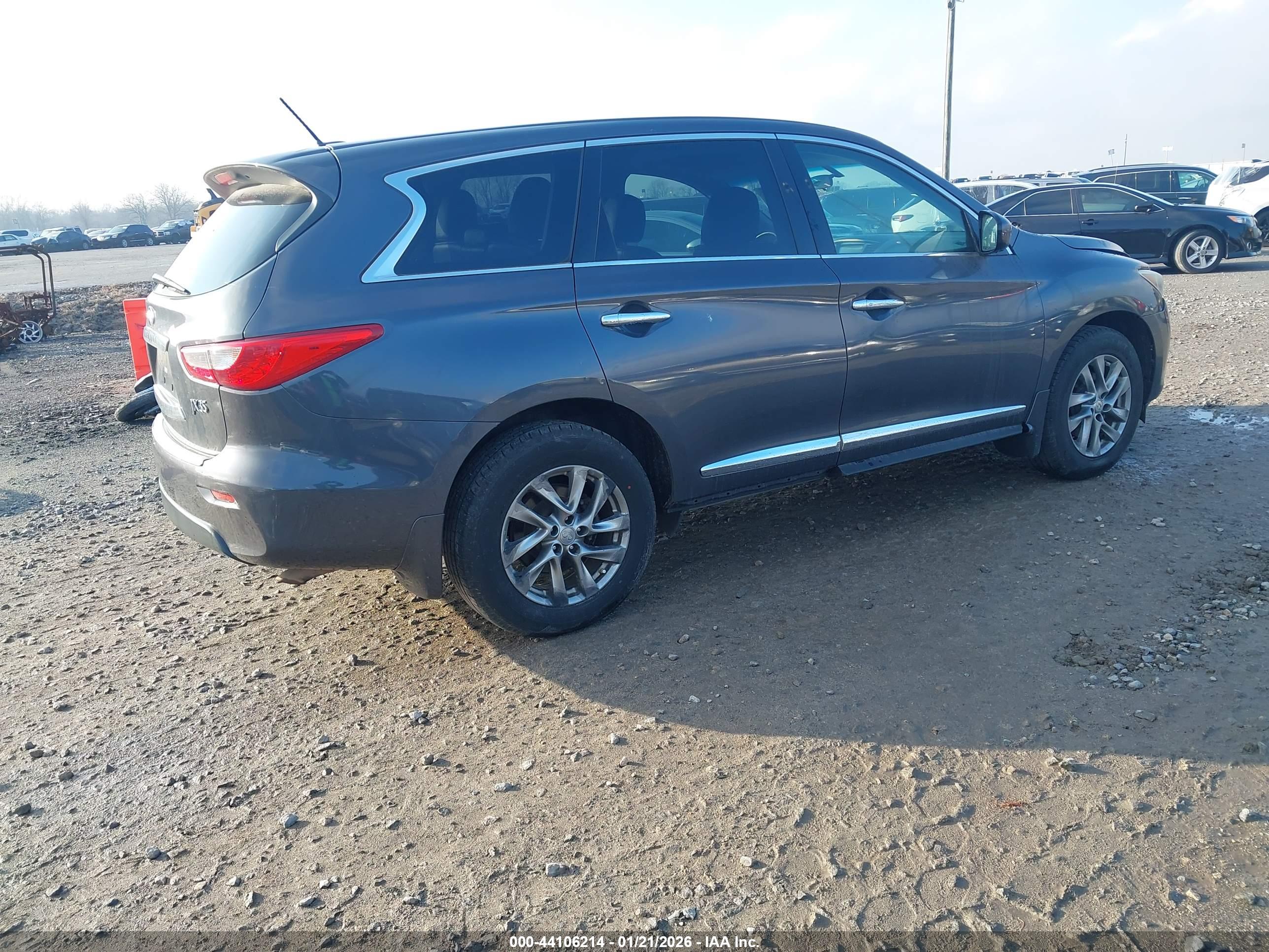 INFINITI JX35 image 4