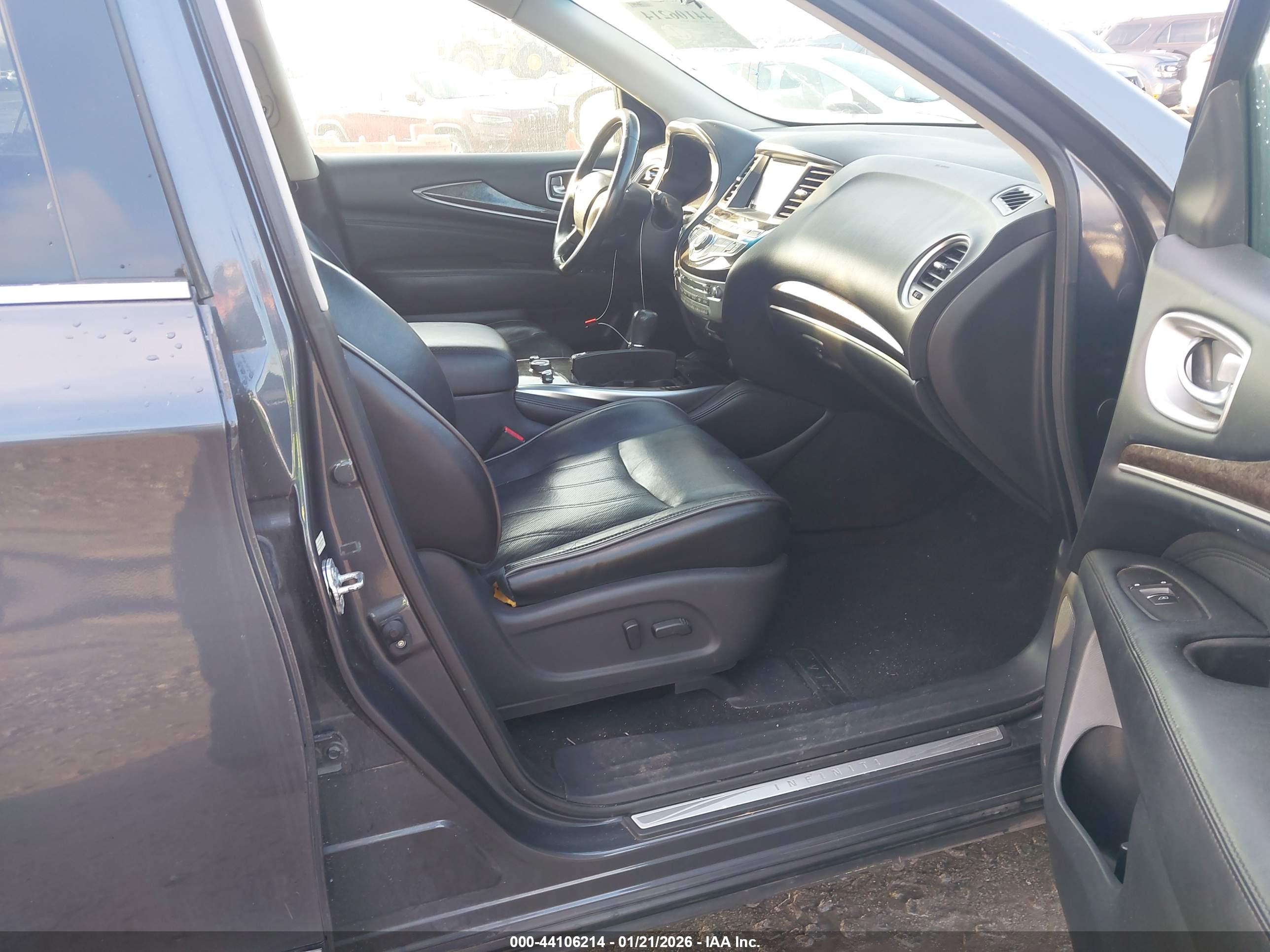 INFINITI JX35 image 5