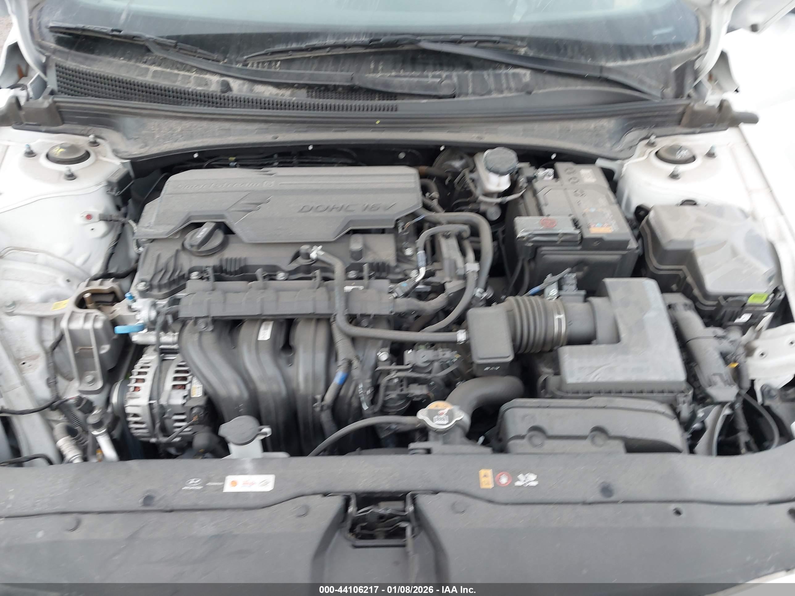 HYUNDAI ELANTRA image 10