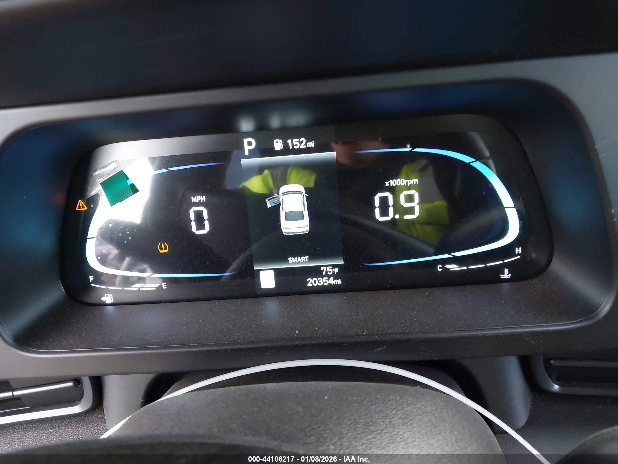 HYUNDAI ELANTRA image 7